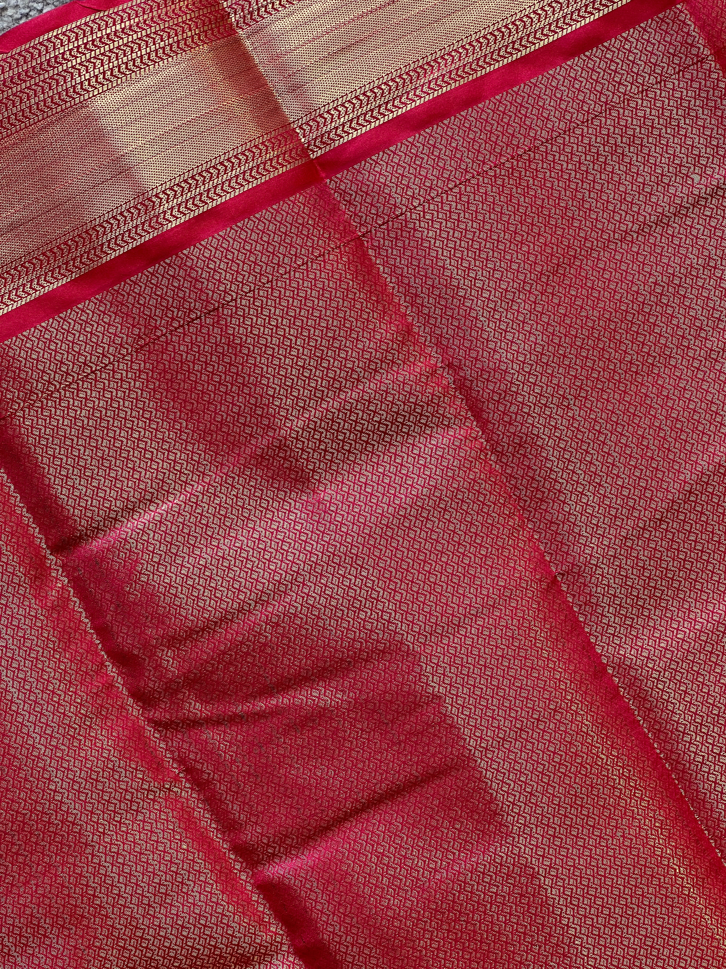 Zari Weaving Geometrical Pattern Semi Silk Saree | KAC186