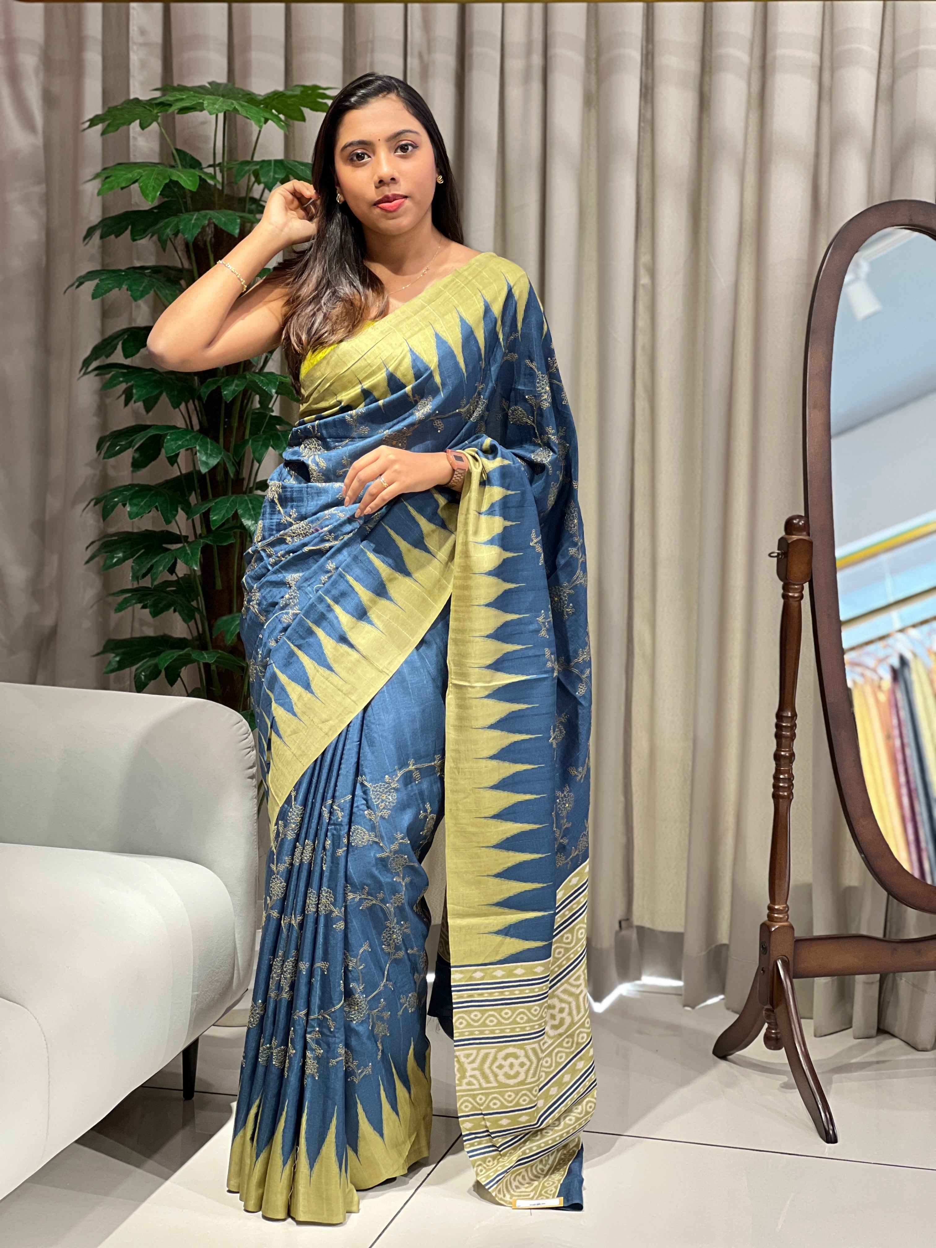 Jaal Patterned Embroidered Semi Tussar Saree | SSN452