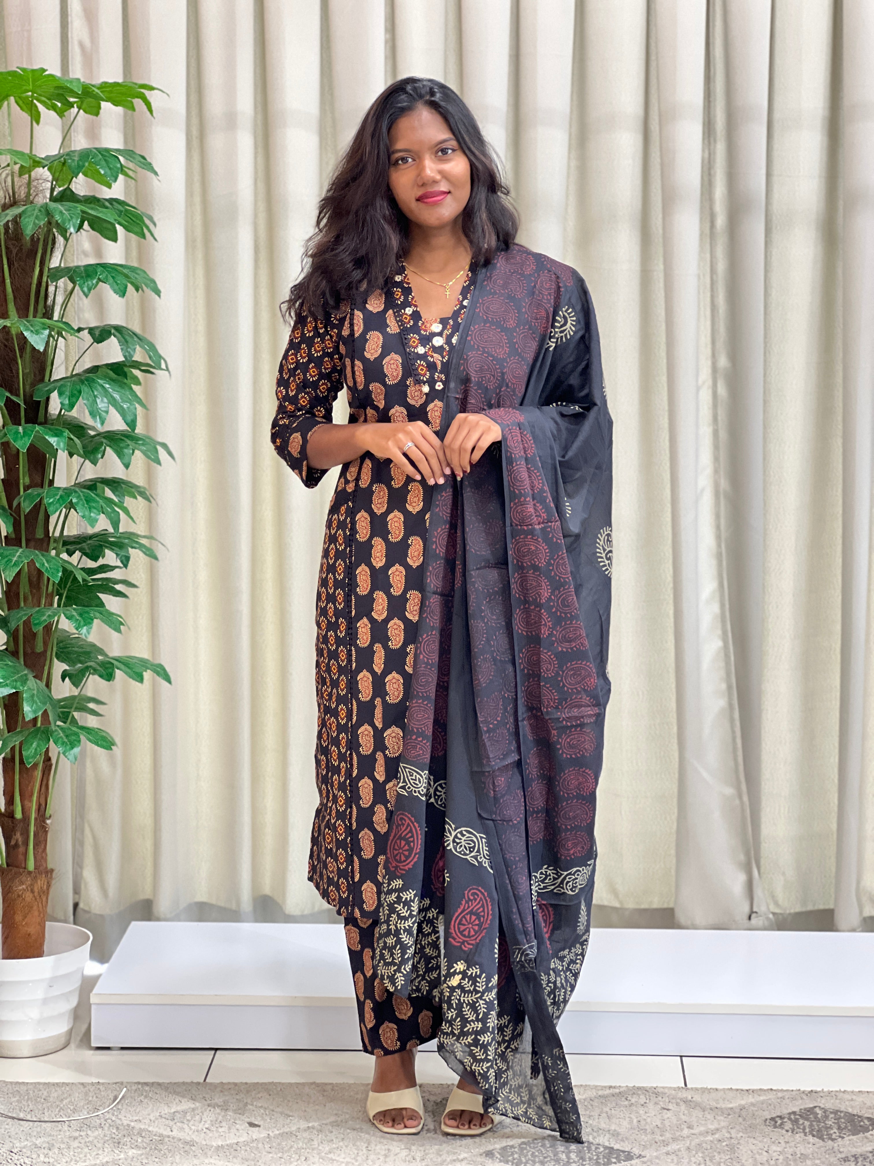 Paisley Pattern Cotton Kurta Set | KKR122