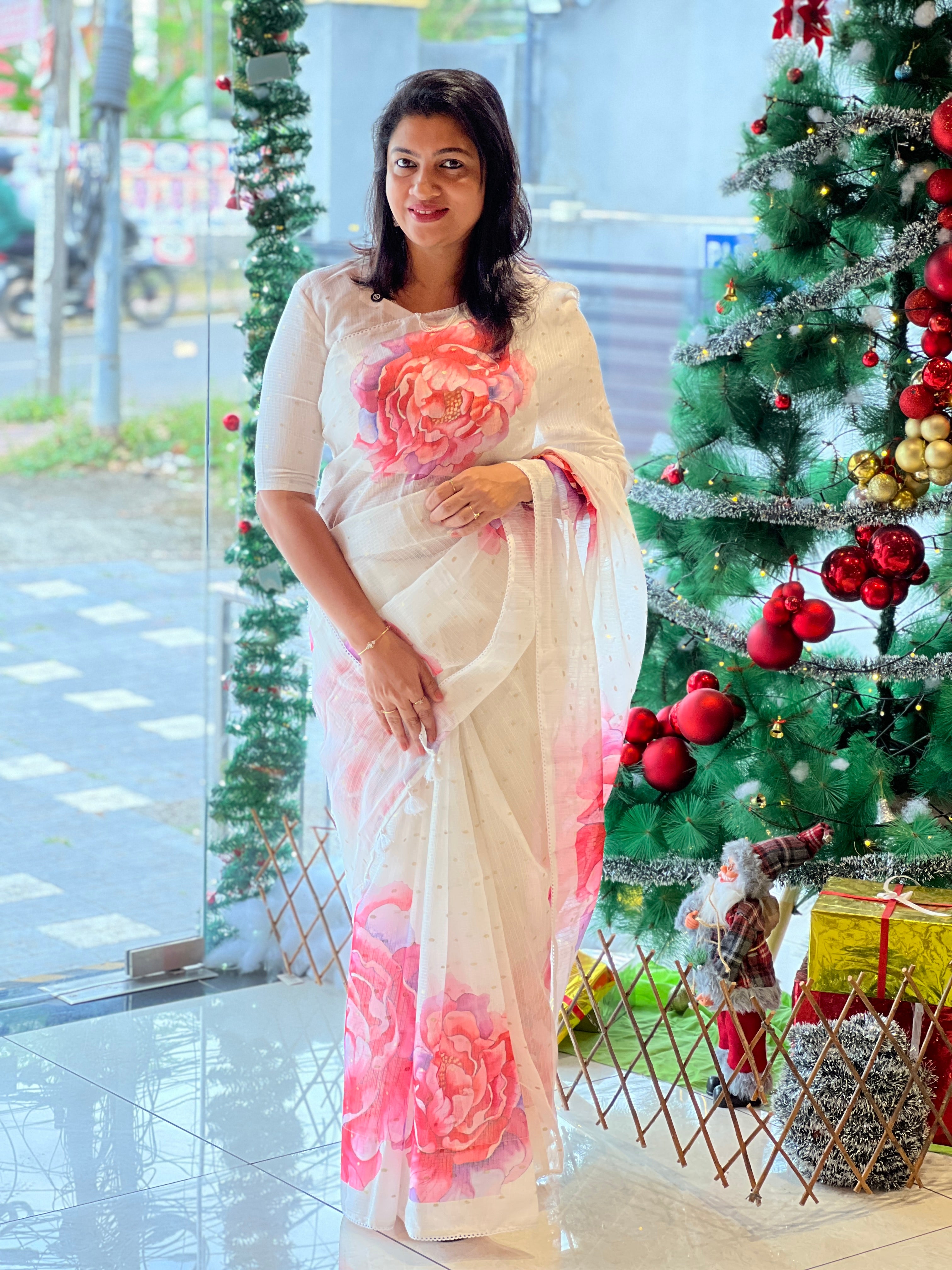 Floral Placement Detailed Banarasi Kota Saree | MR423
