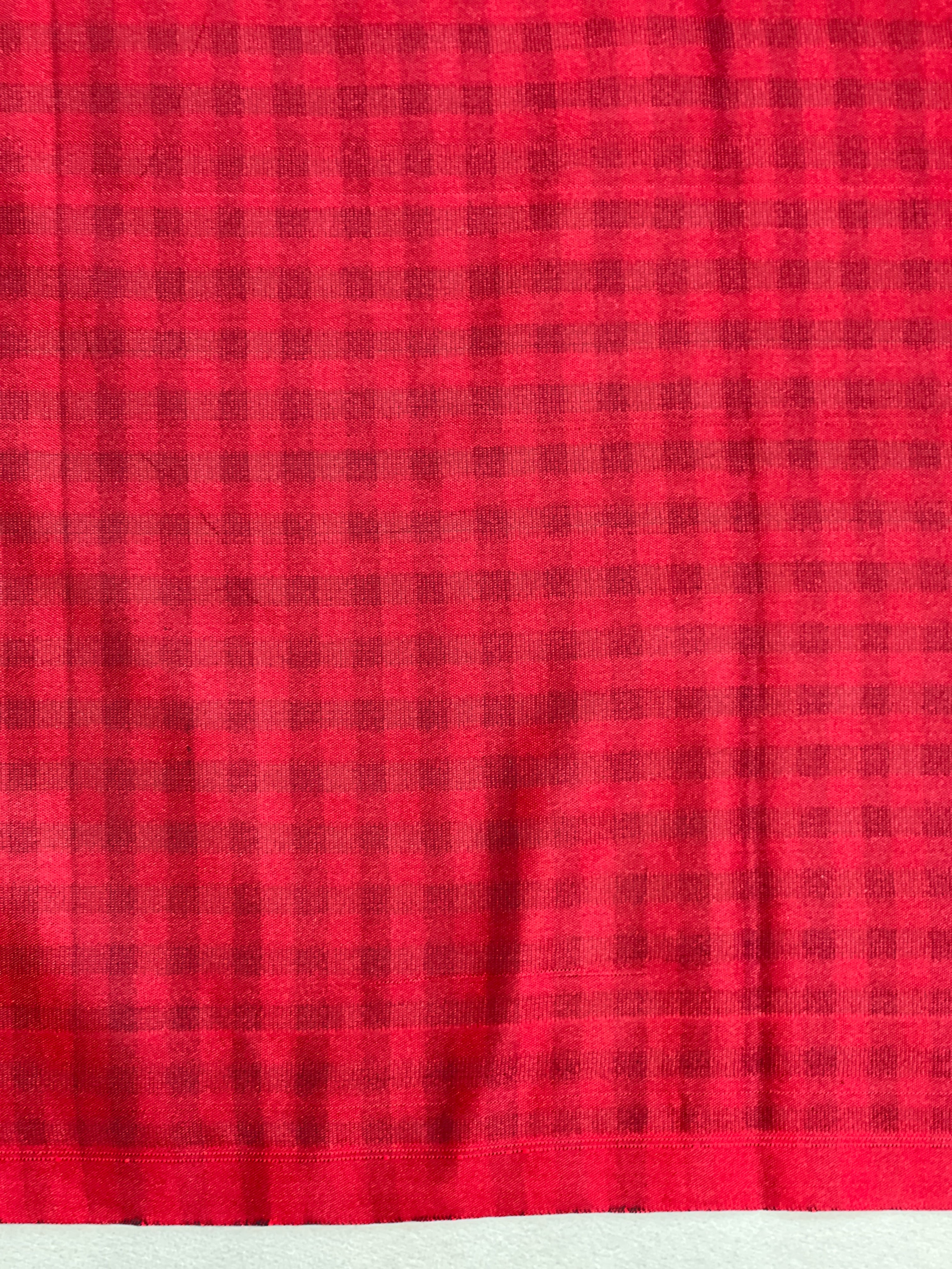 Check Woven Pattern Semi Soft Silk Saree  | SEN140