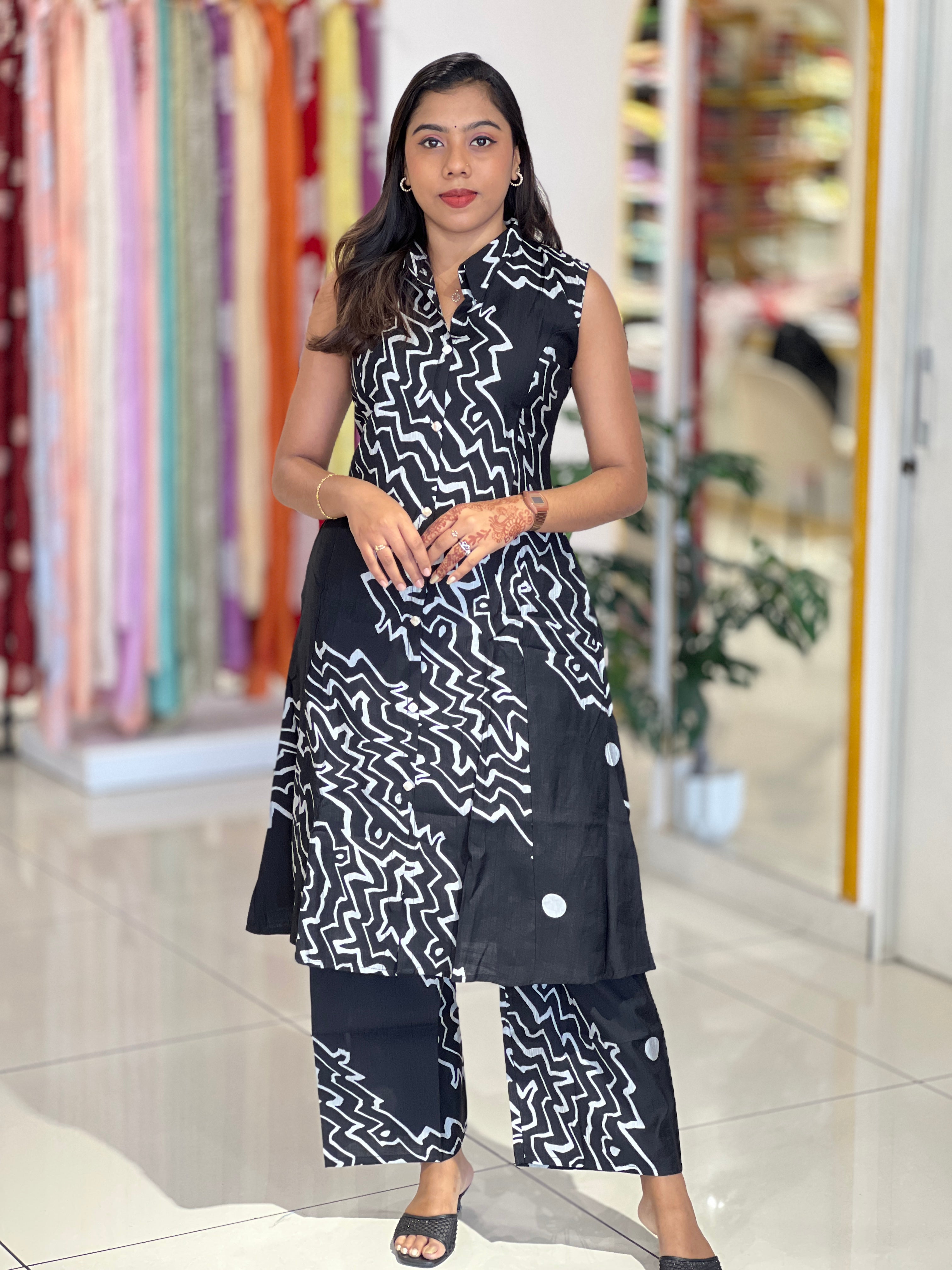Geometric Print Patterned Rayon Kurta Set | YV107
