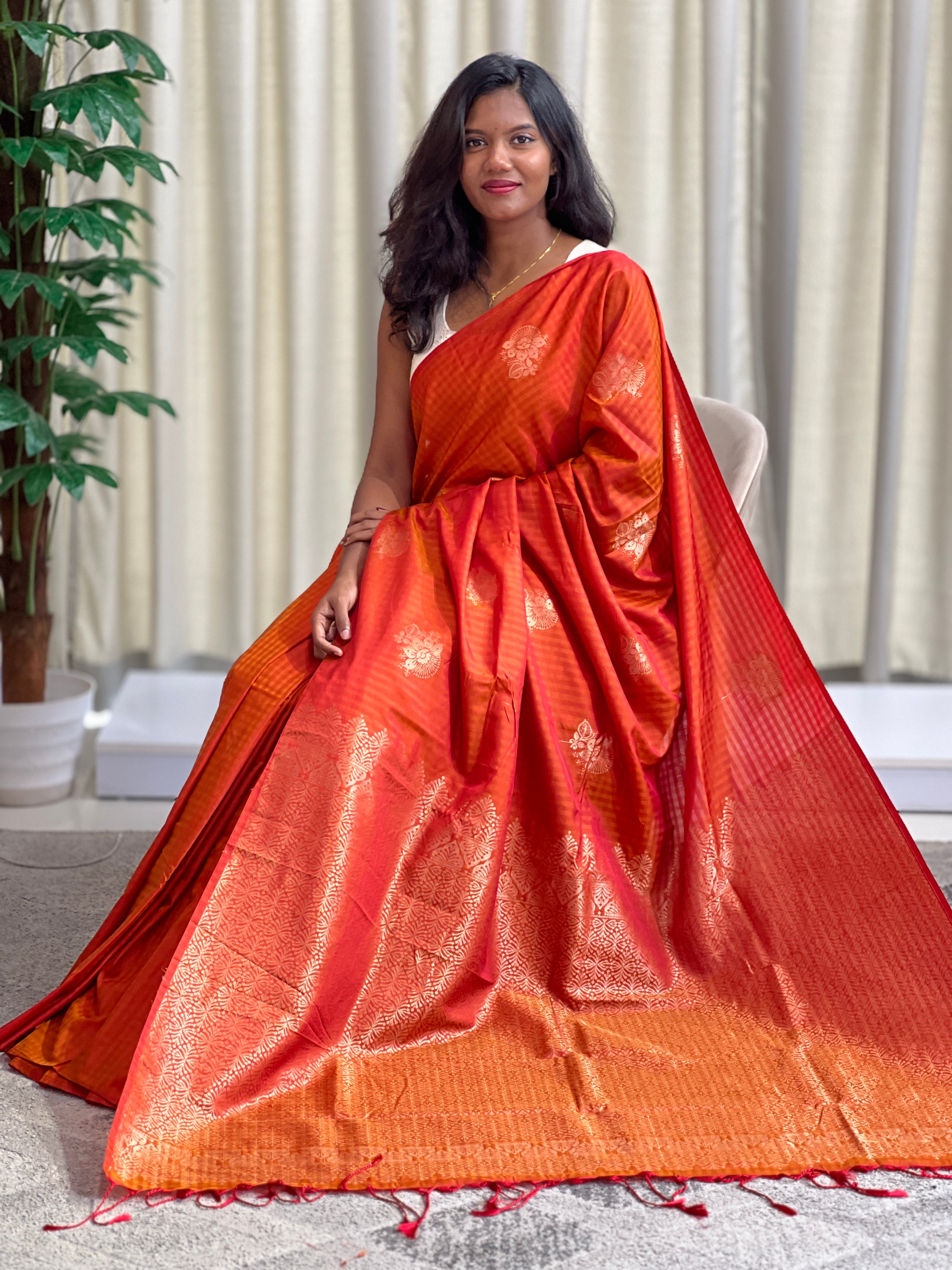 Check Woven Pattern Semi Soft Silk Saree  | SEN149