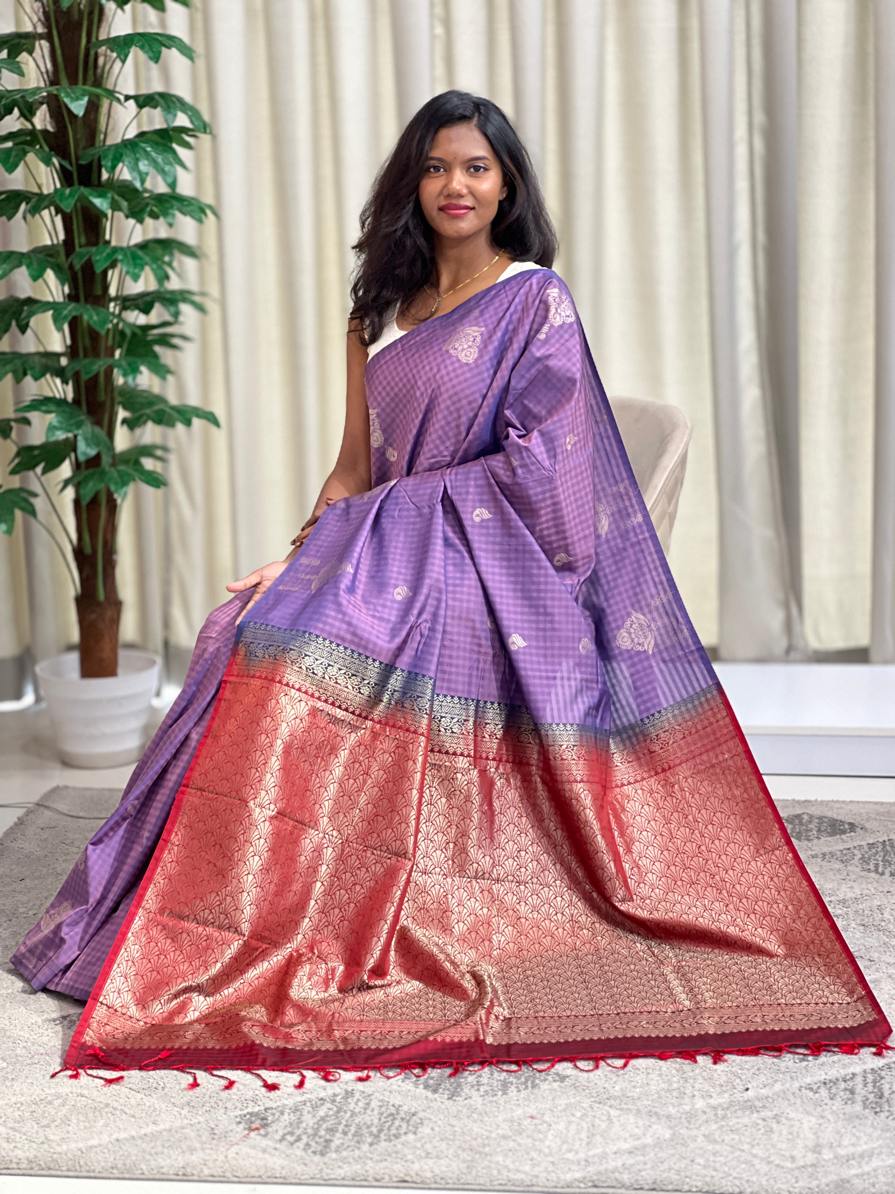 Check Woven Pattern Semi Soft Silk Saree | SEN139