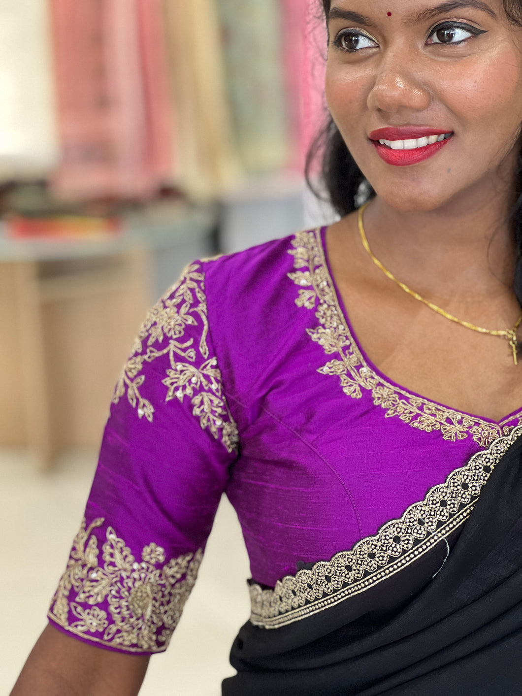 Hand Work Embroidery Pattern Raw Silk Stitched Blouse | IT170