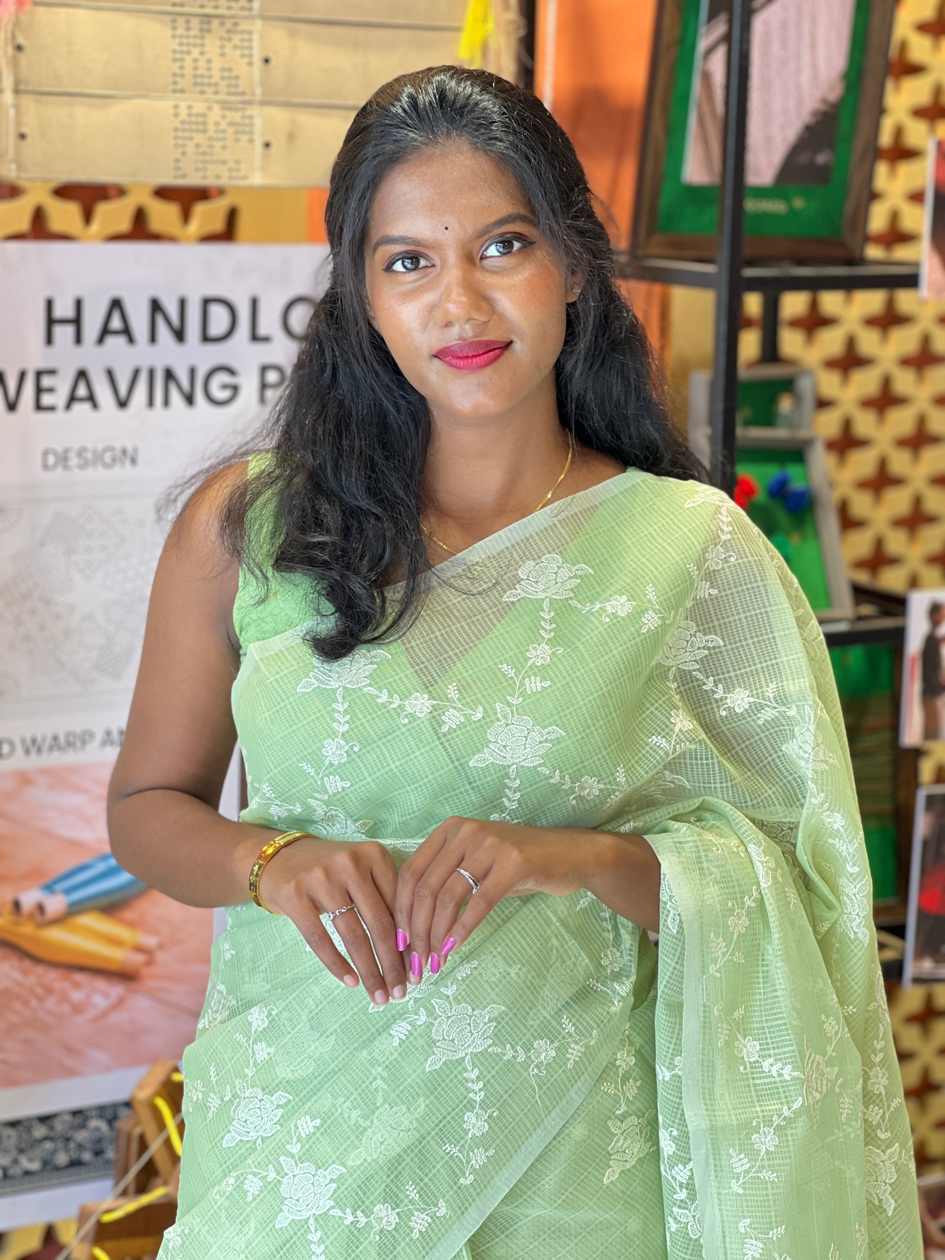 Floral Machine Embroidered Check Organza Saree | PKS104