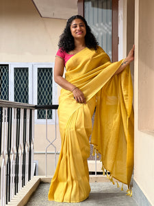 Golden Cream Jacquard Weaved Semi Silk Saree | SHT104