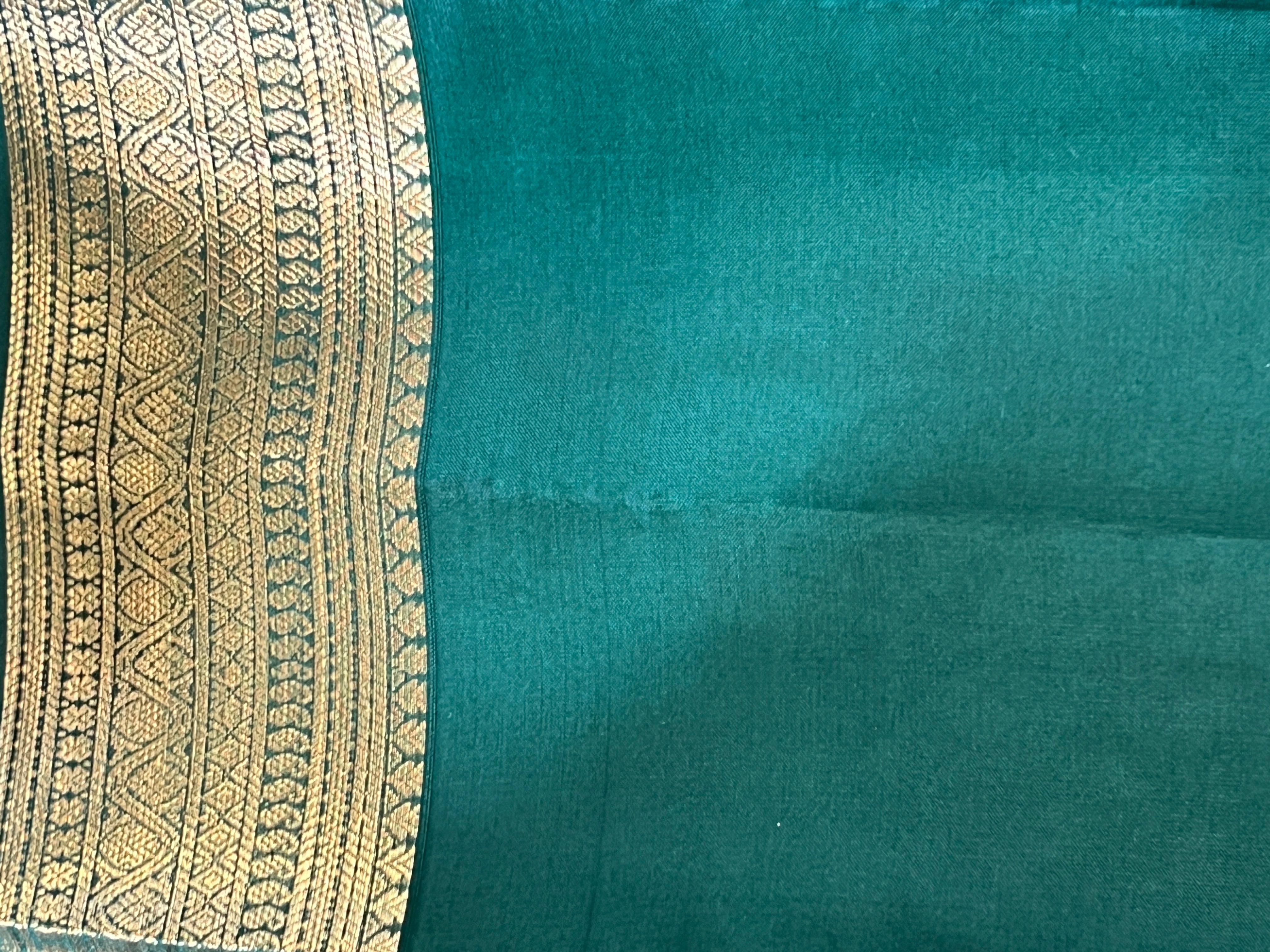 Traditional Golden Zari Woven Soft Silk Saree | RAT109