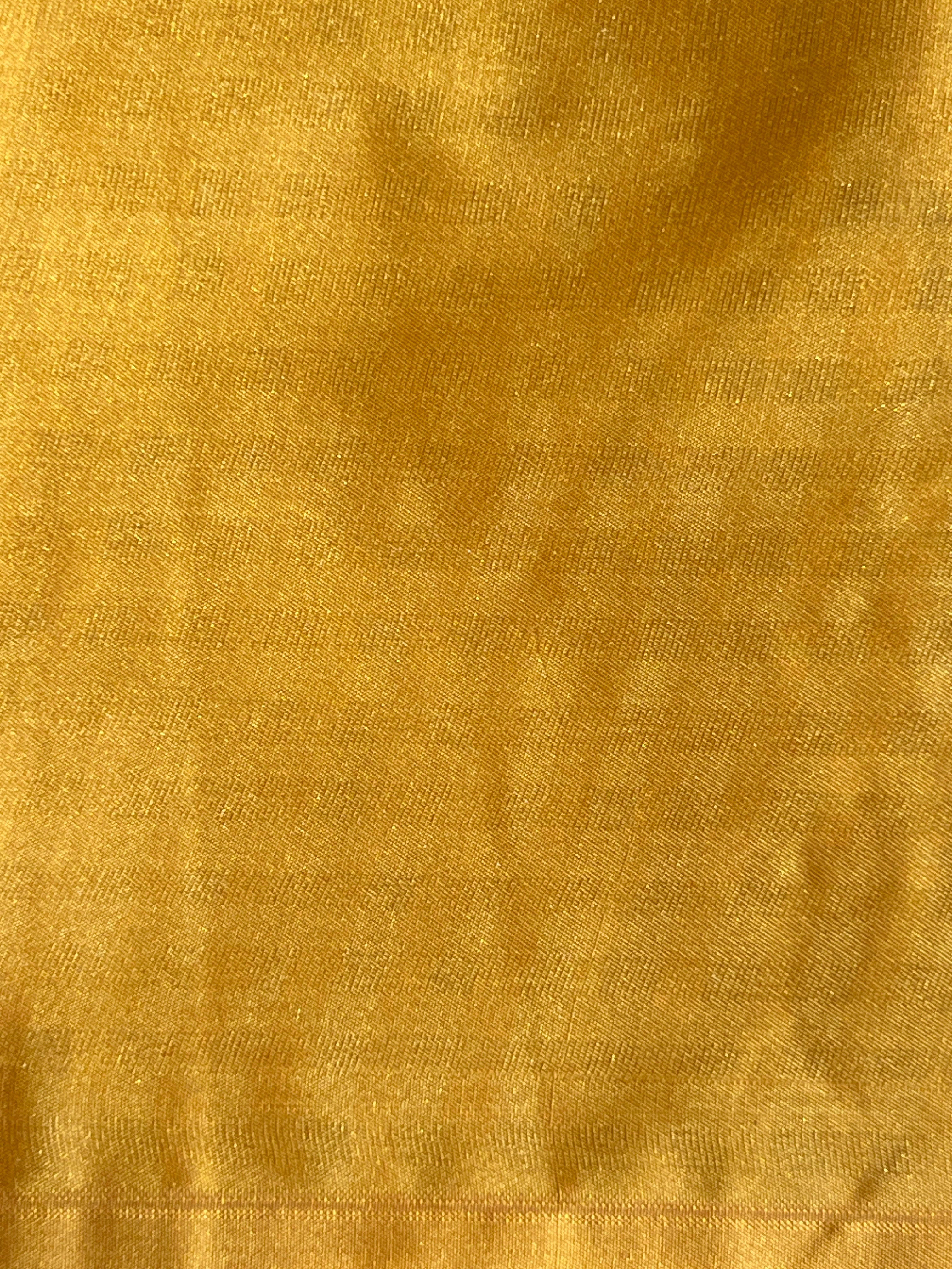 Check Woven Pattern Semi Soft Silk Saree | SEN135