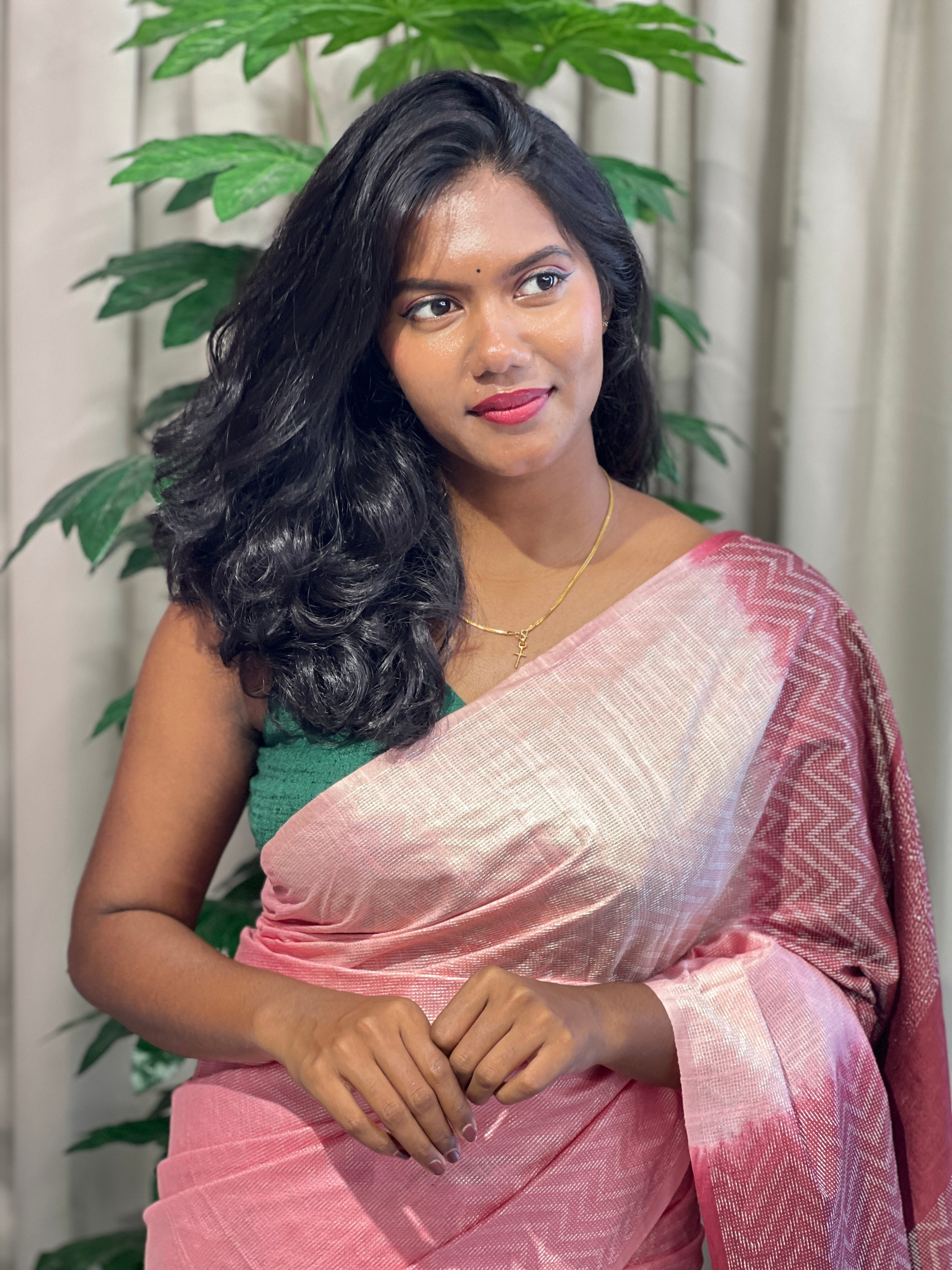 Thread & Zari Woven Zigzag Patterned Bhagalpuri Linen Saree | NHH554