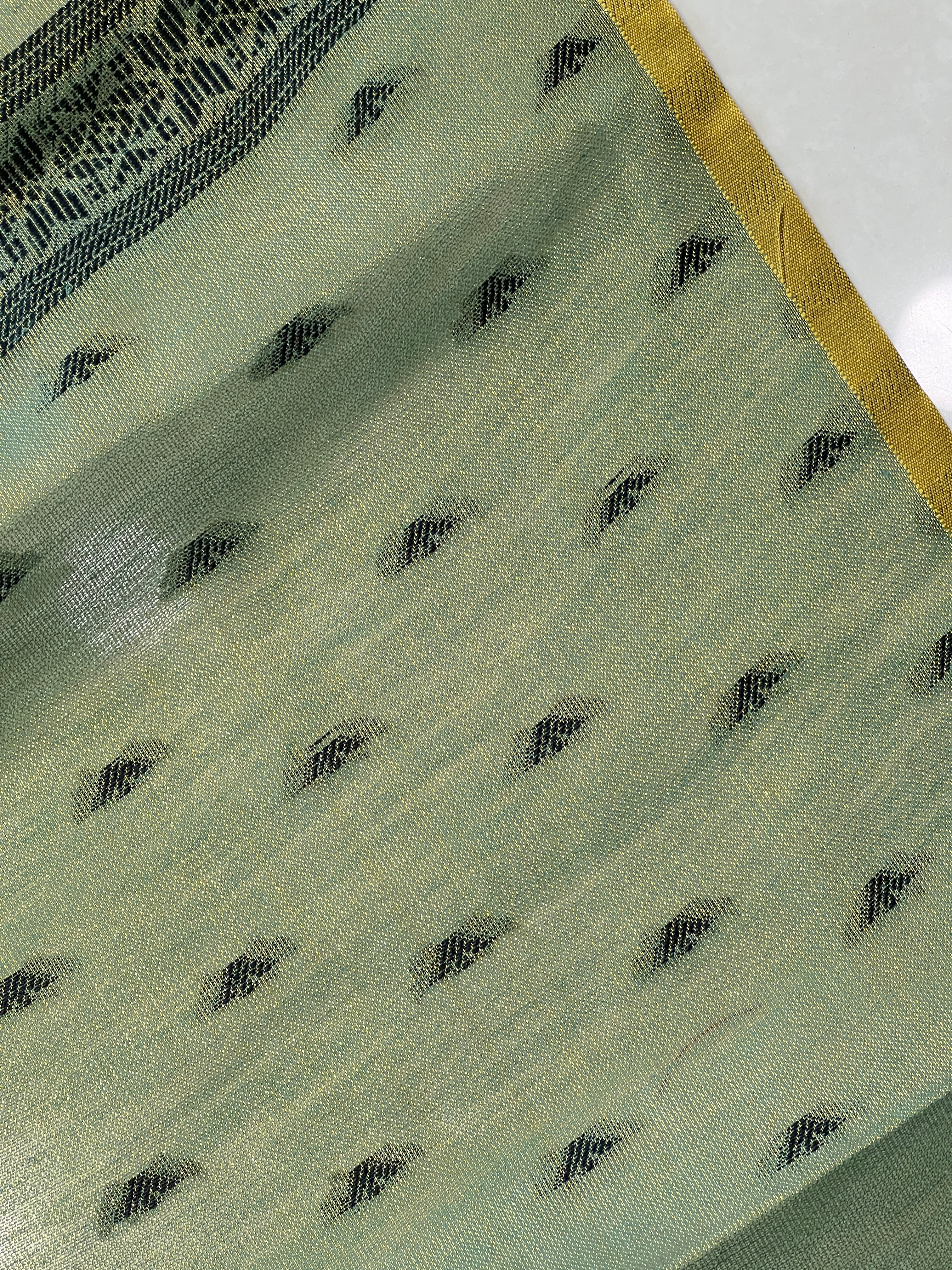 Thread Weaving Pattern Tissue Saree | HT132