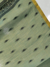 Thread Weaving Pattern Tissue Saree | HT132