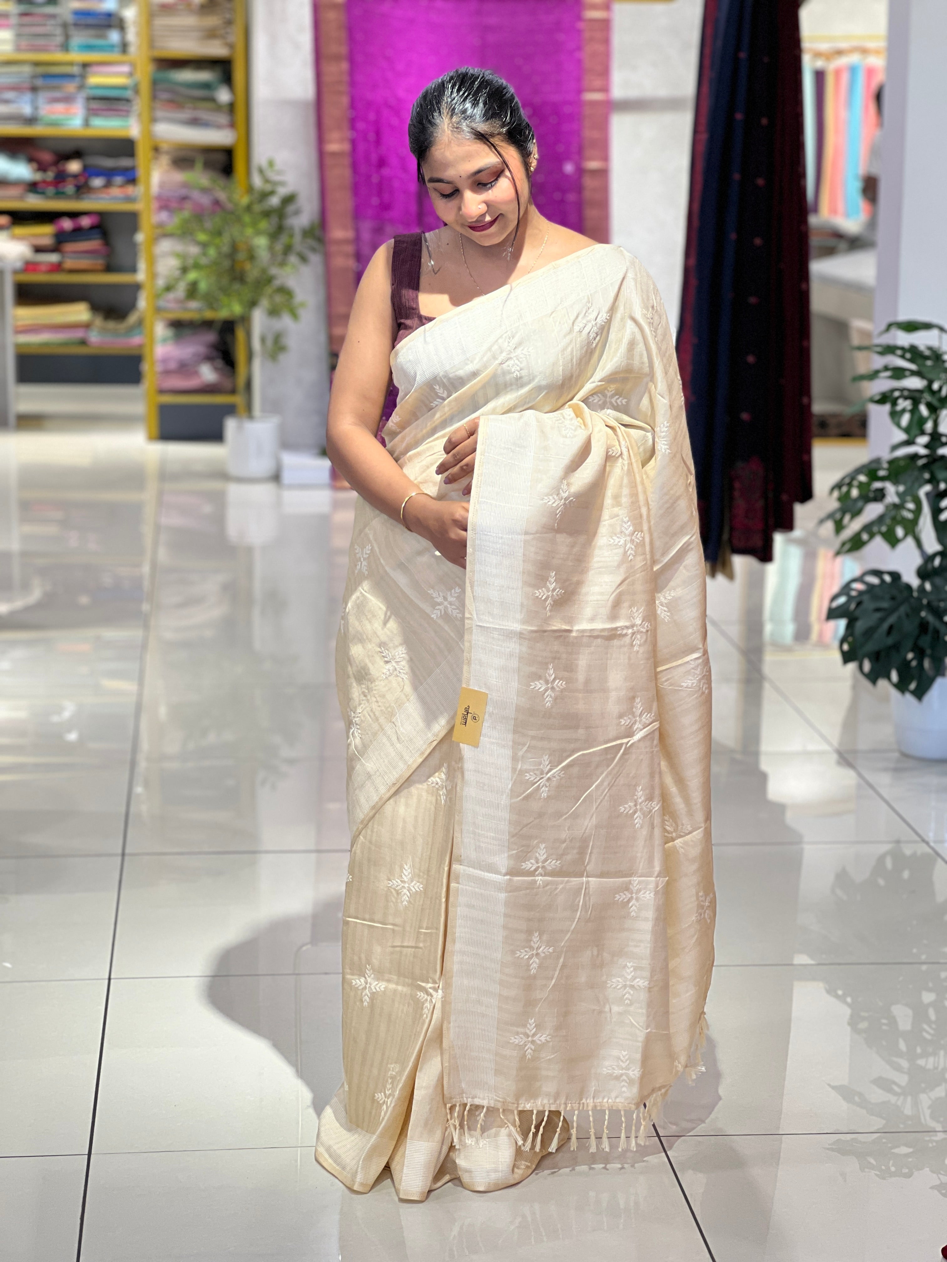 Leaf Patterned Embroidery Detailed Semi Tussar Saree | SUN700