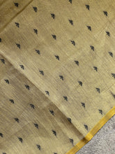Thread Weaving Pattern Tissue Saree | HT130