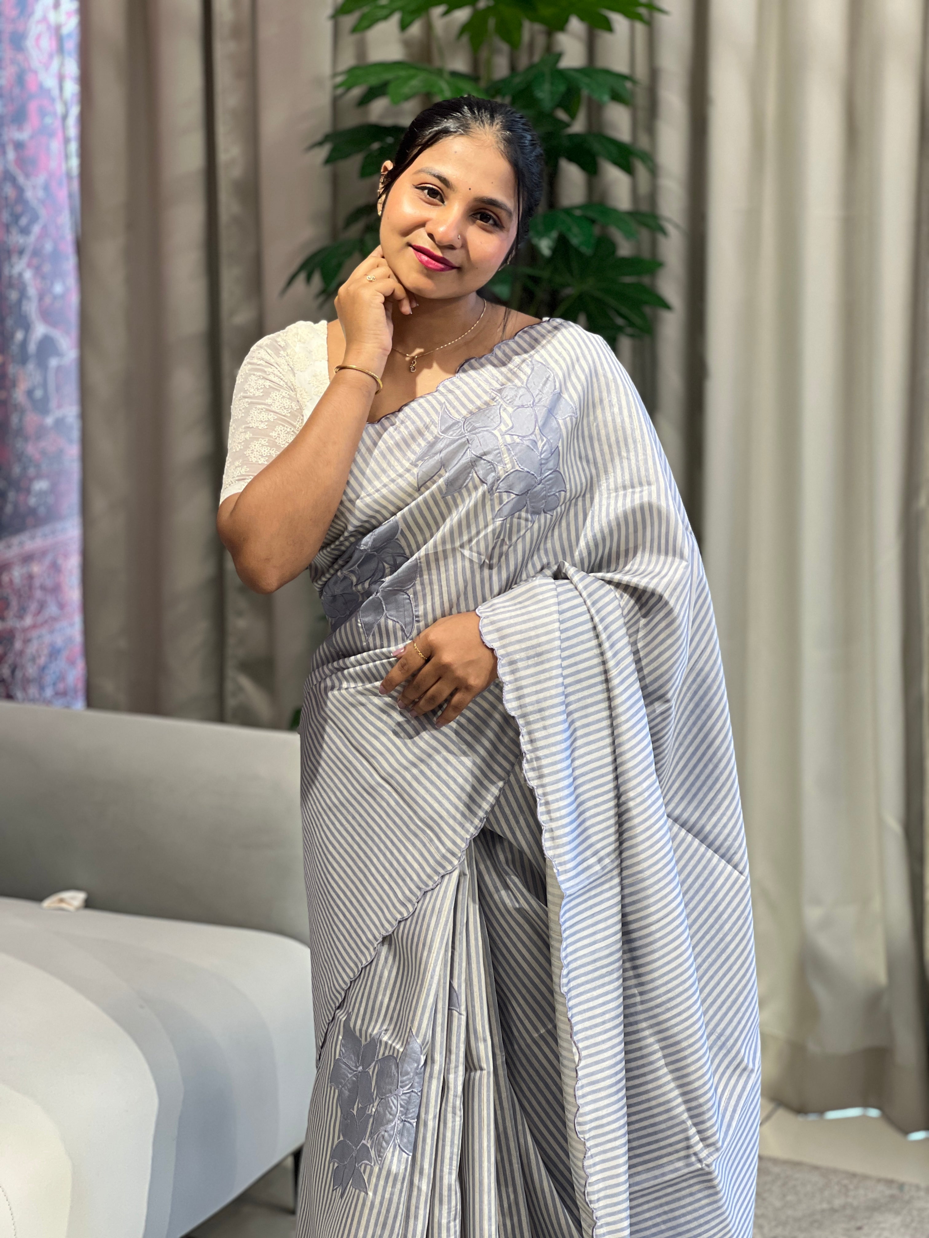 Floral Applique Placement Detailed Semi Tussar Saree | HT269