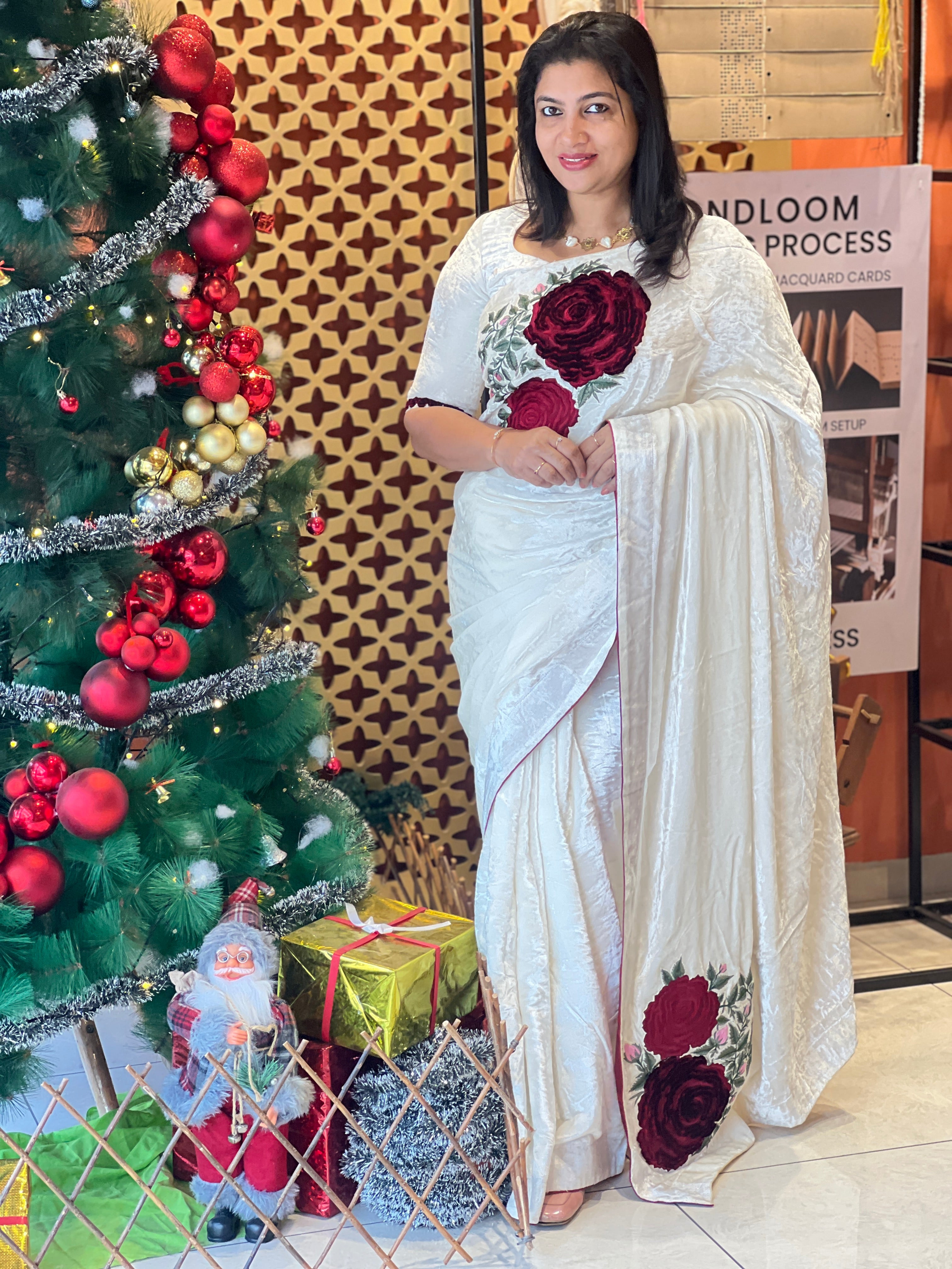 Floral Applique Detailed Velvet Saree | DN795