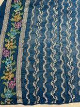 Thread and Zari Weaving Banarasi Silk Saree | YNG576
