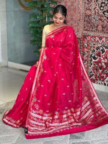 Thread and Zari Weaving Banarasi Silk Saree | YNG575
