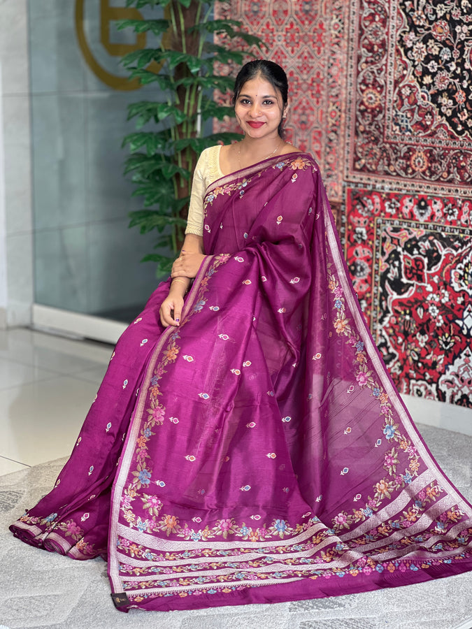 Thread and Zari Weaving Banarasi Silk Saree | YNG574