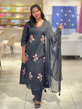 Floral Embroidery & Sequence Detailed Cotton Kurta Set | KIA130