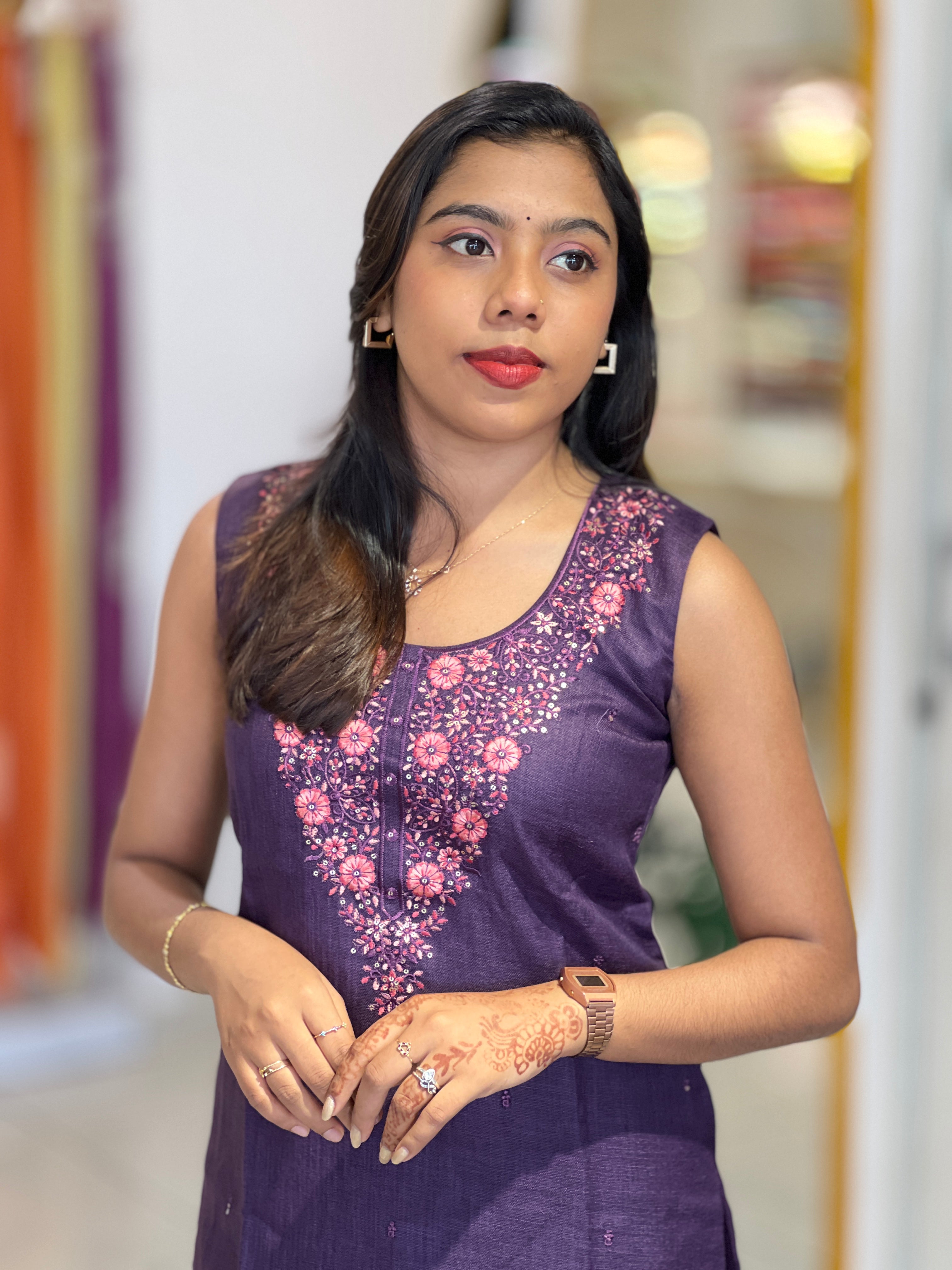 Floral Embroidery Detailed Linen Cotton Kurta | NAI235