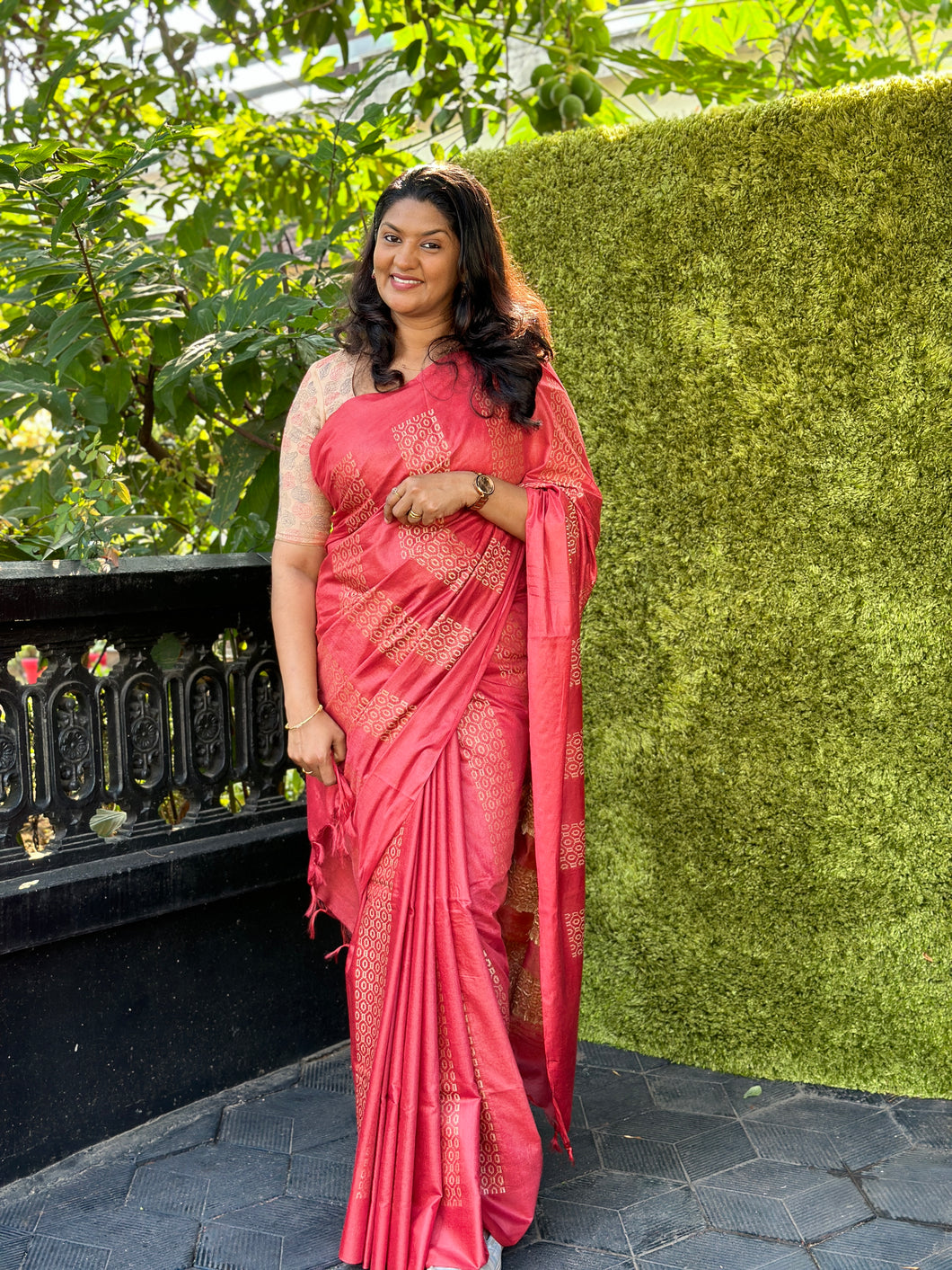 Honey Comb Design Bhagalpuri Linen Saree | NHH192