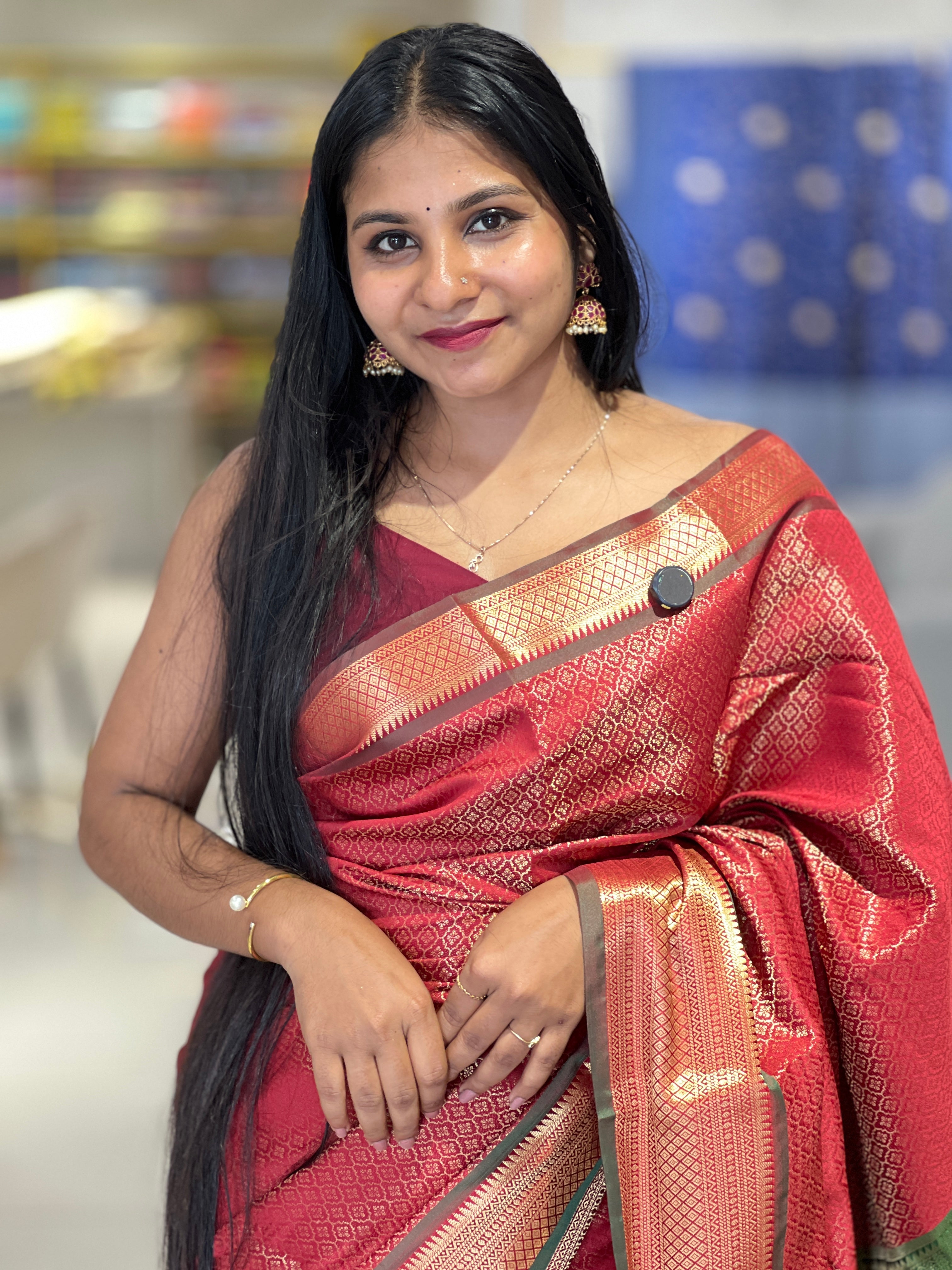 Zari Weaving Floral Patterned Semi Silk Saree | KAC194