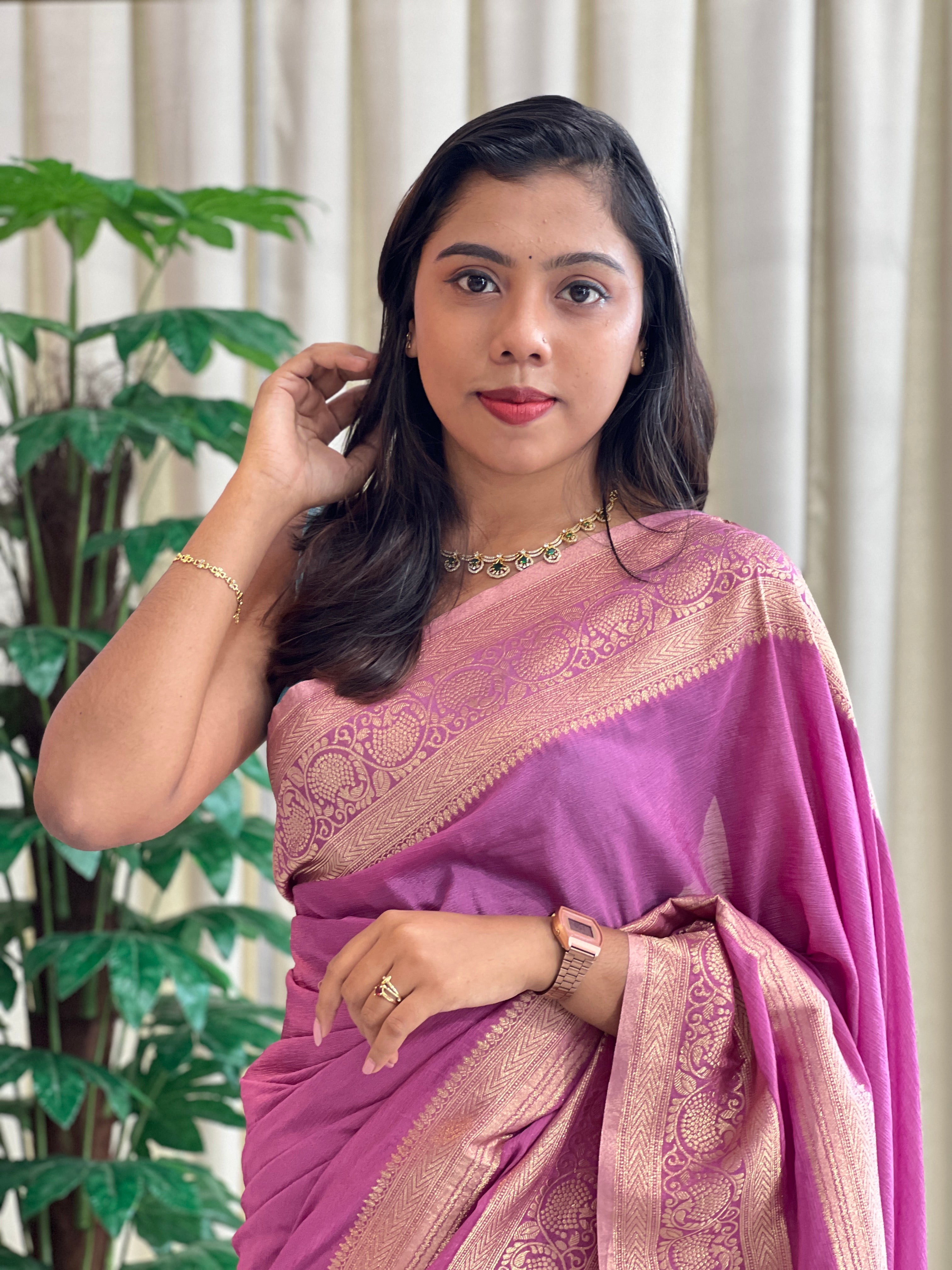 Antique Gold Zari Worked Crushed Chinon Sarees | RS114