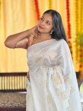 Thread Weaved Bhagalpuri Linen Saree | NHH500