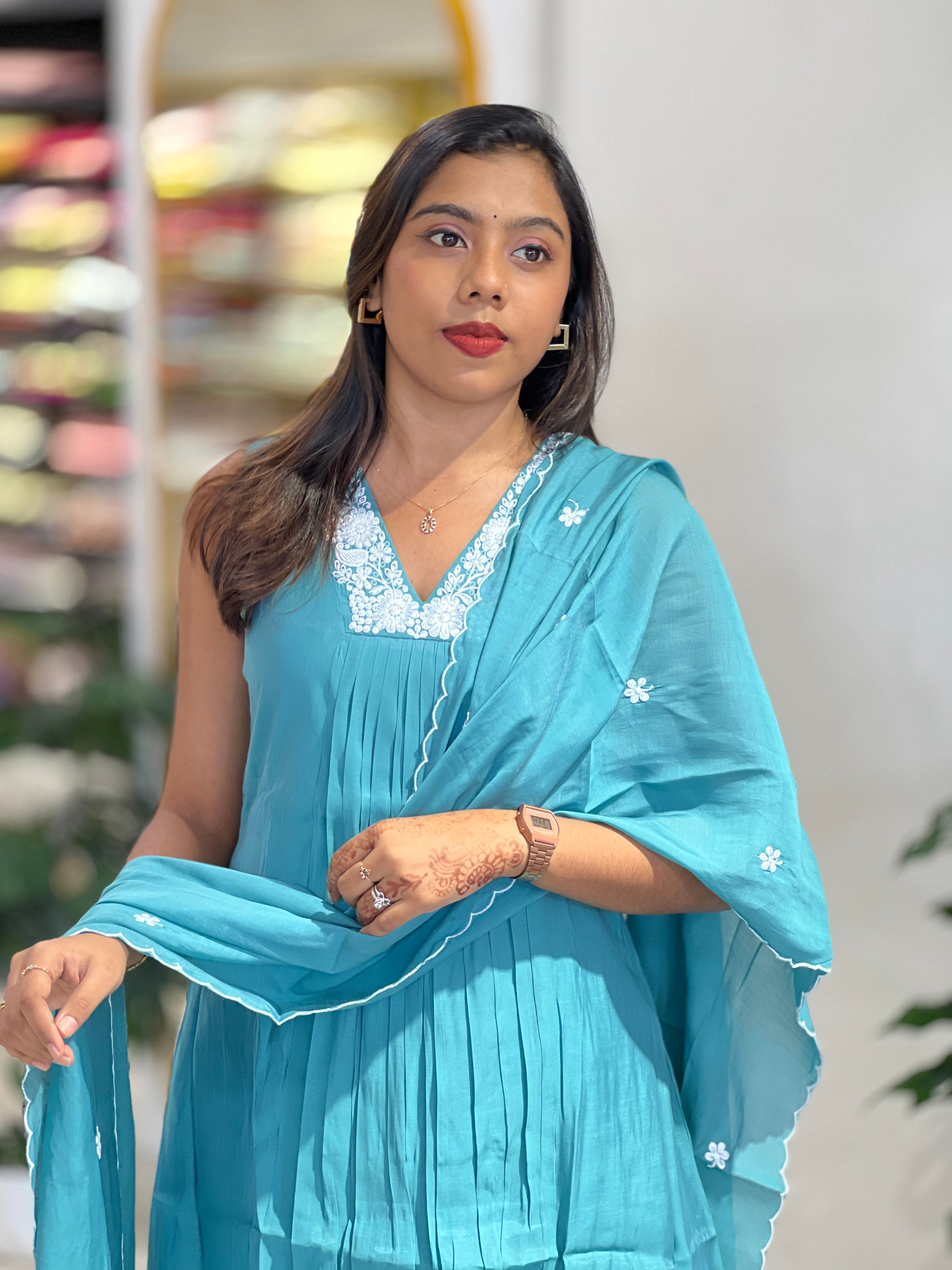 Floral Embroidered Muslin Silk Kurta Set |NAI227