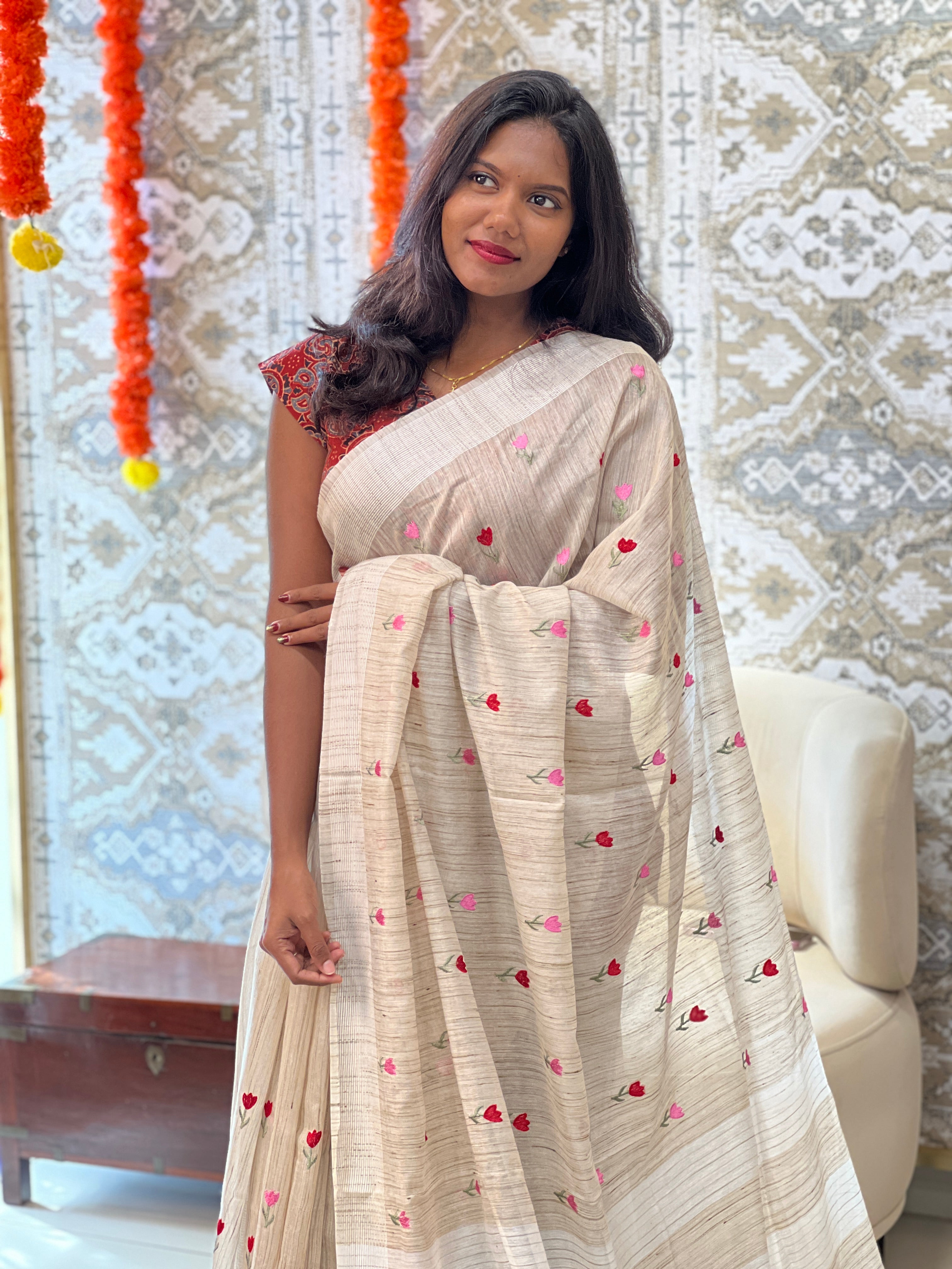 Floral Embroidery Pattern Bhagalpuri Linen Saree | NHH623