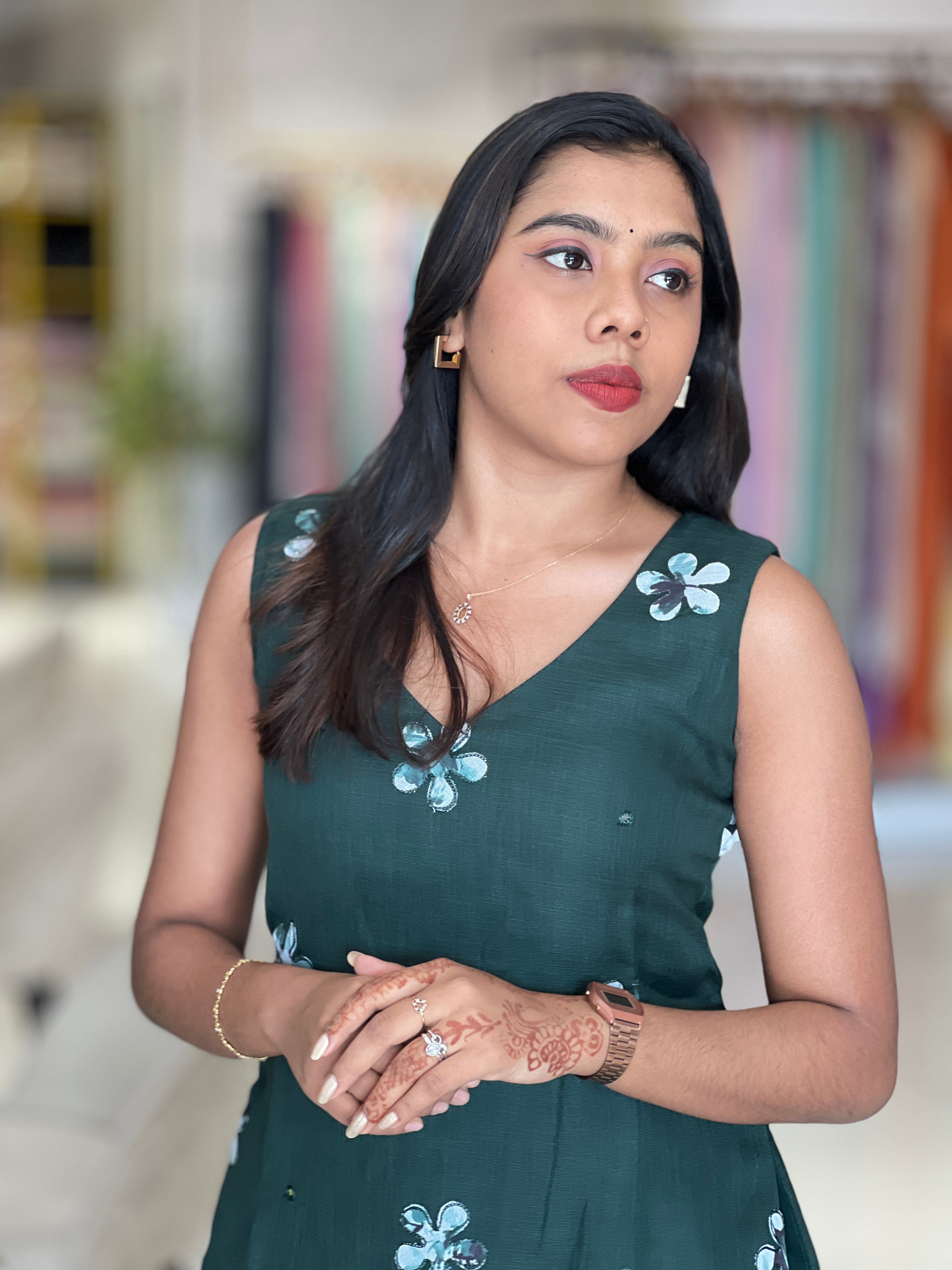 Floral Applique Work Detailed Linen Cotton Kurta | NAI229