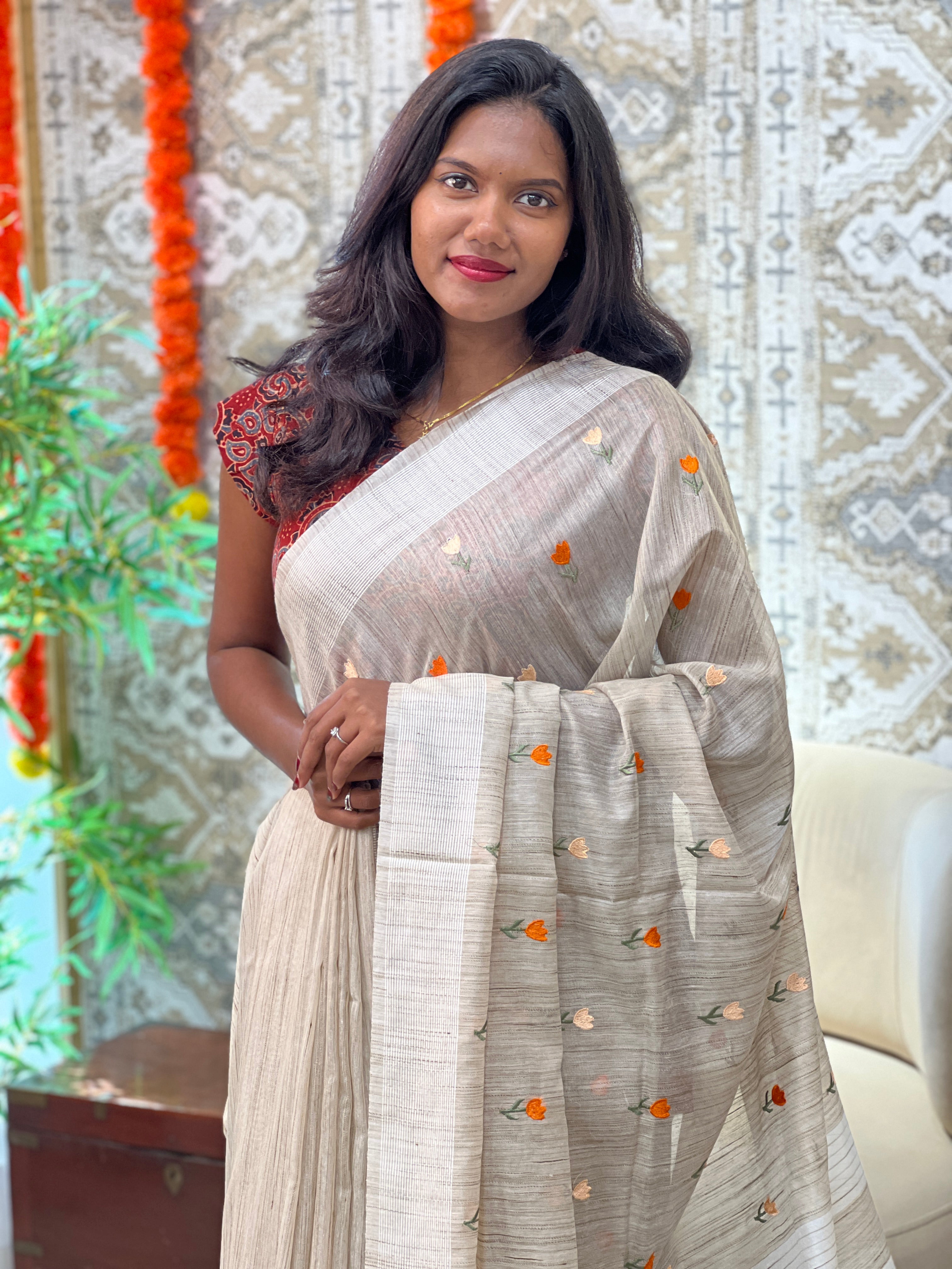 Floral Embroidery Pattern Bhagalpuri Linen Saree | NHH625