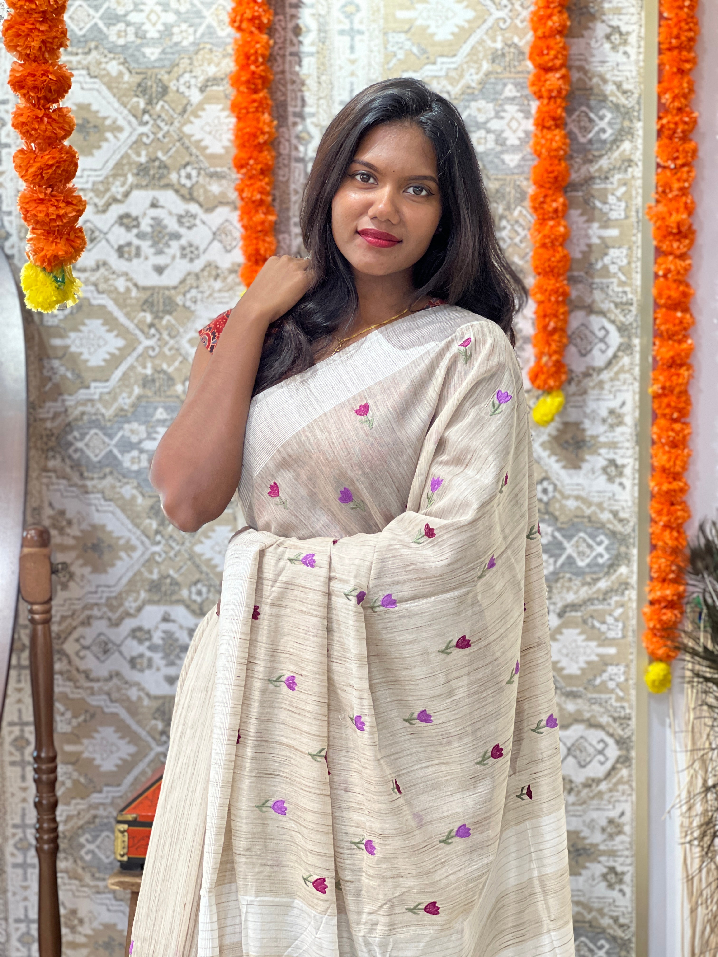 Floral Embroidery Pattern Bhagalpuri Linen Saree | NHH621
