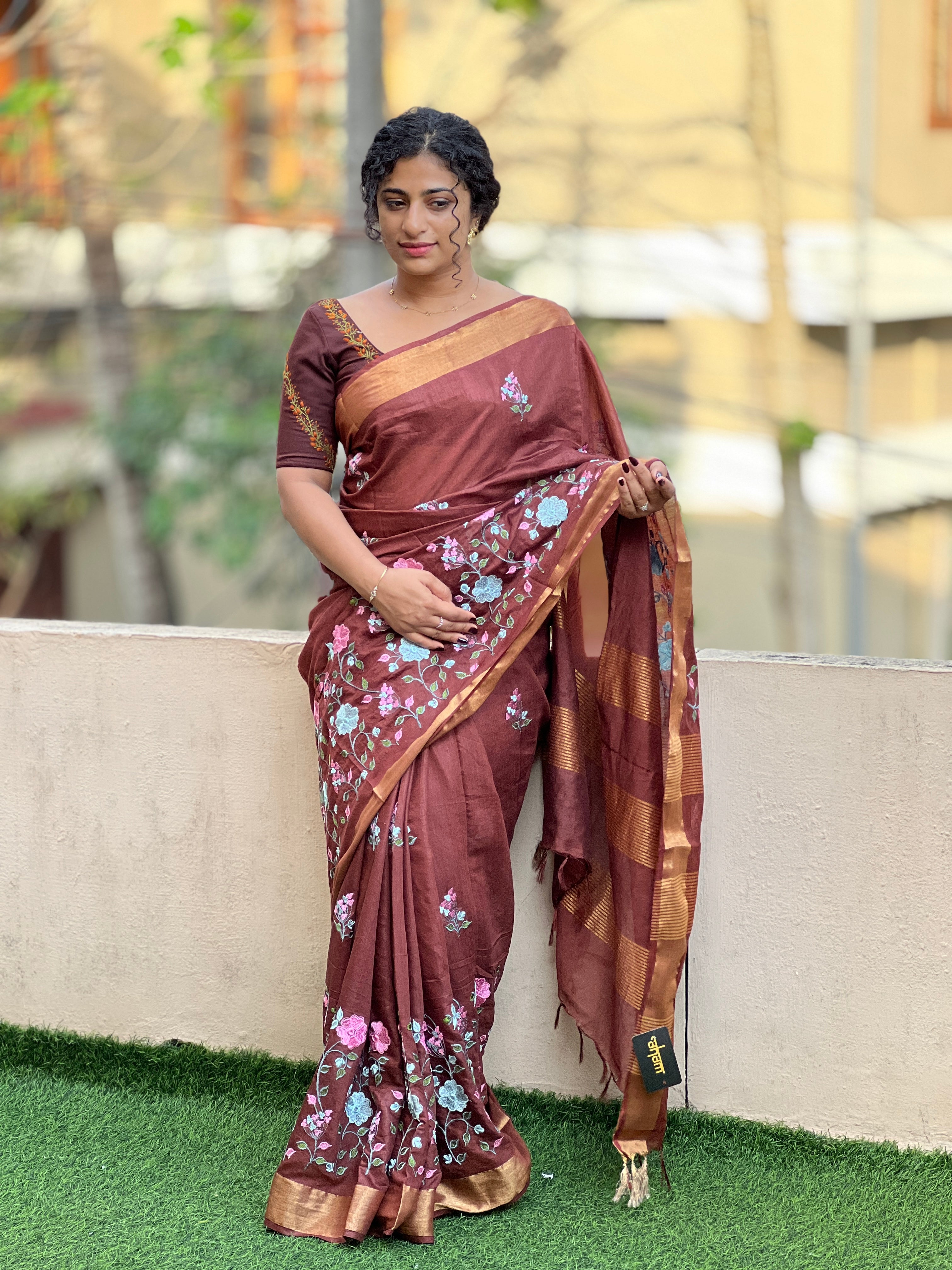 Floral Embroidery Bhagalpuri Linen Saree | NHH313