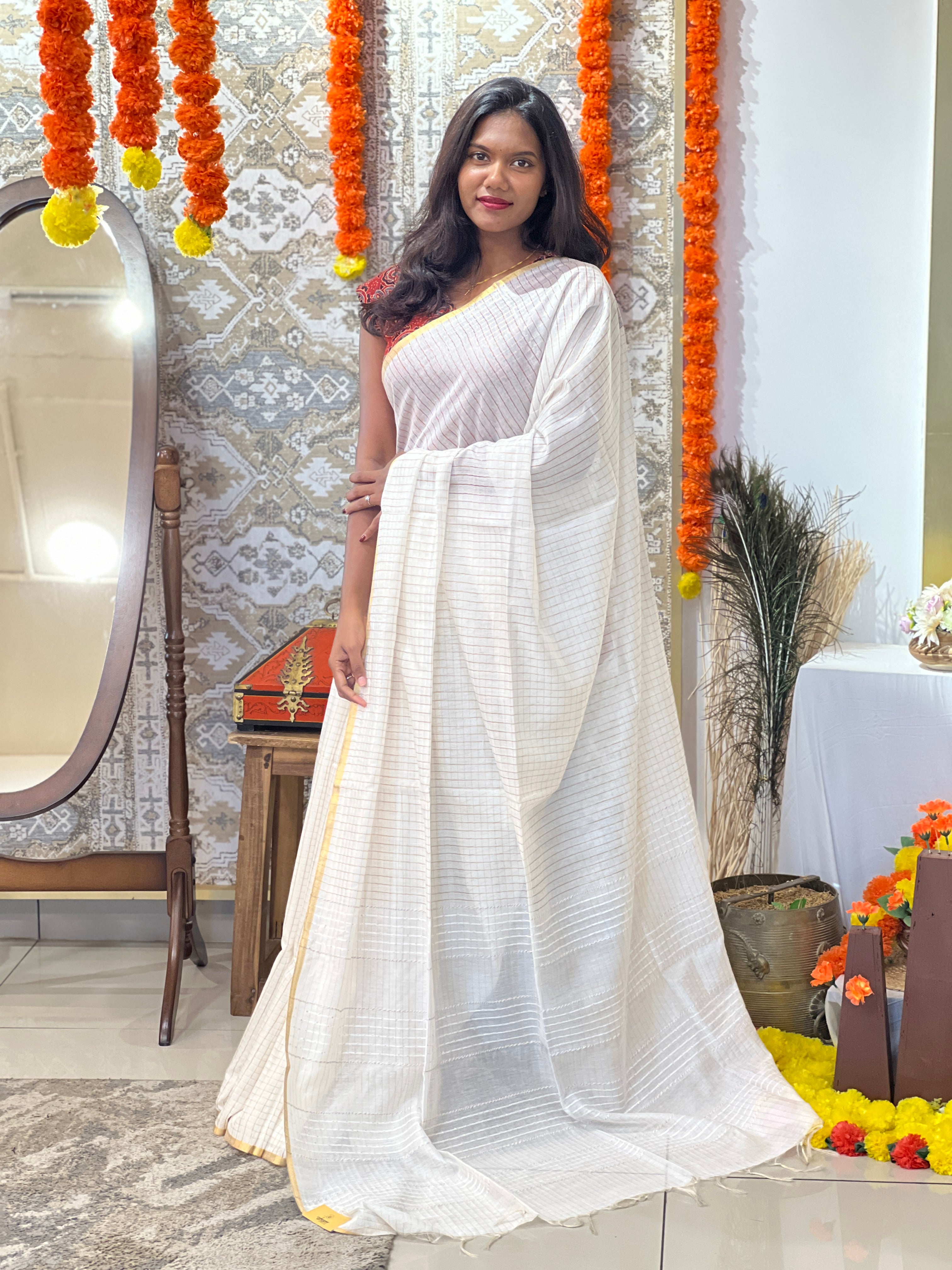 Zari Check Pattern Bhagalpuri Linen Saree | SRE105