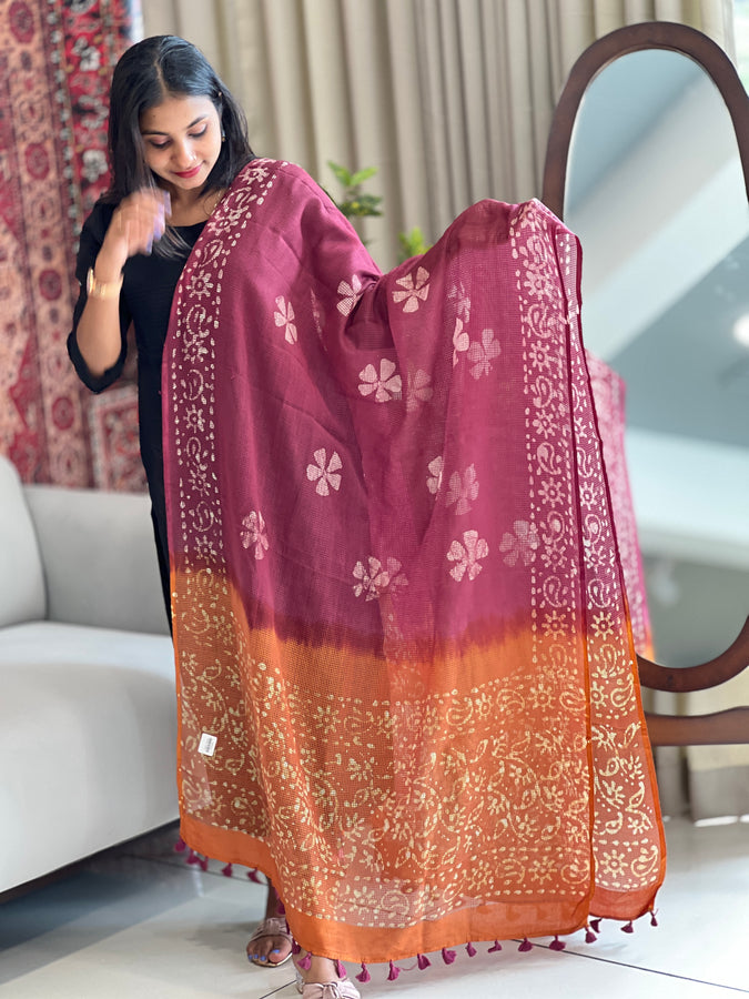 Batik Printed Manipuri Check Kota Dupatta | SS969