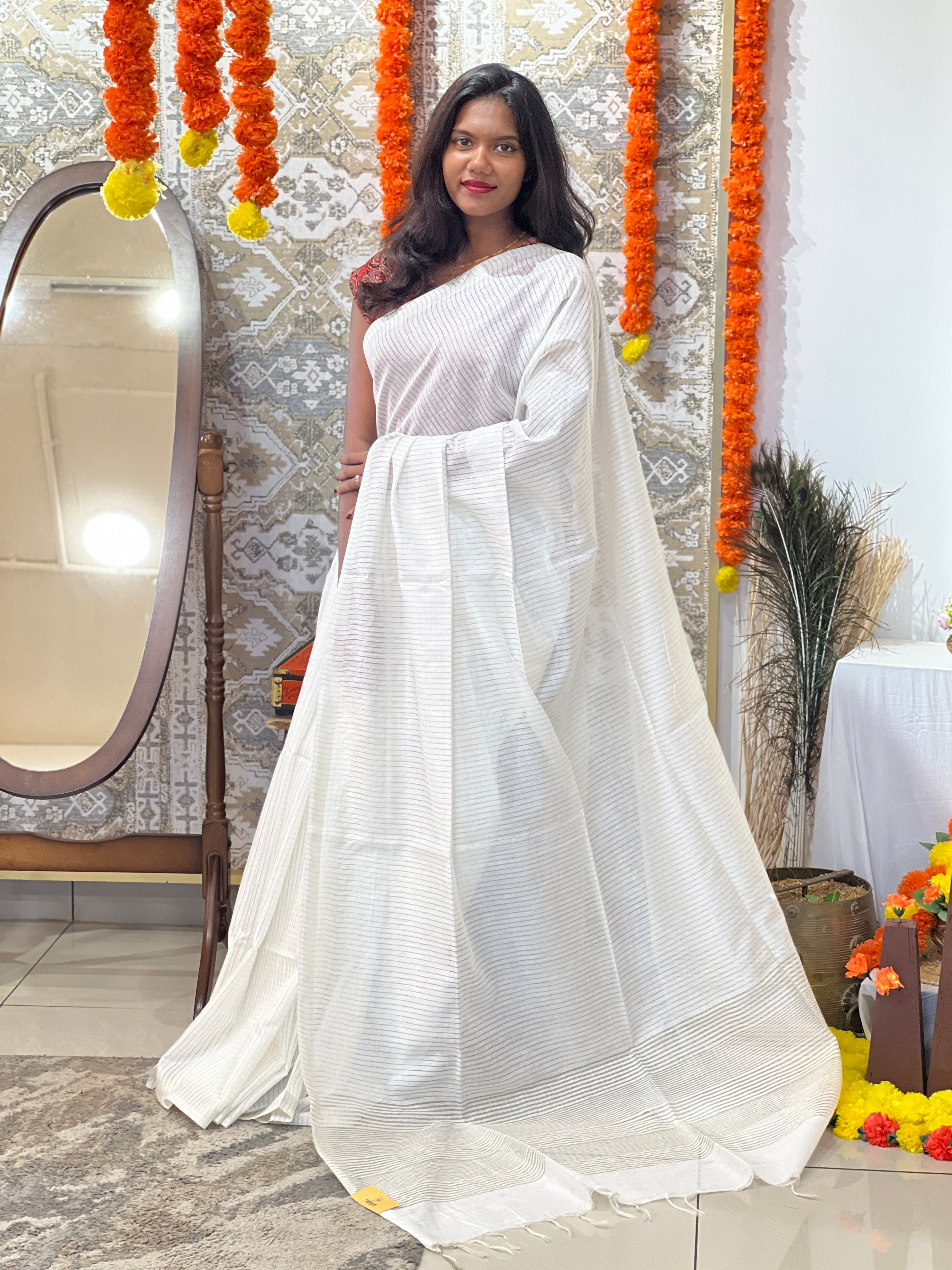 Silver Zari Check Pattern Bhagalpuri Linen Saree | SRE101