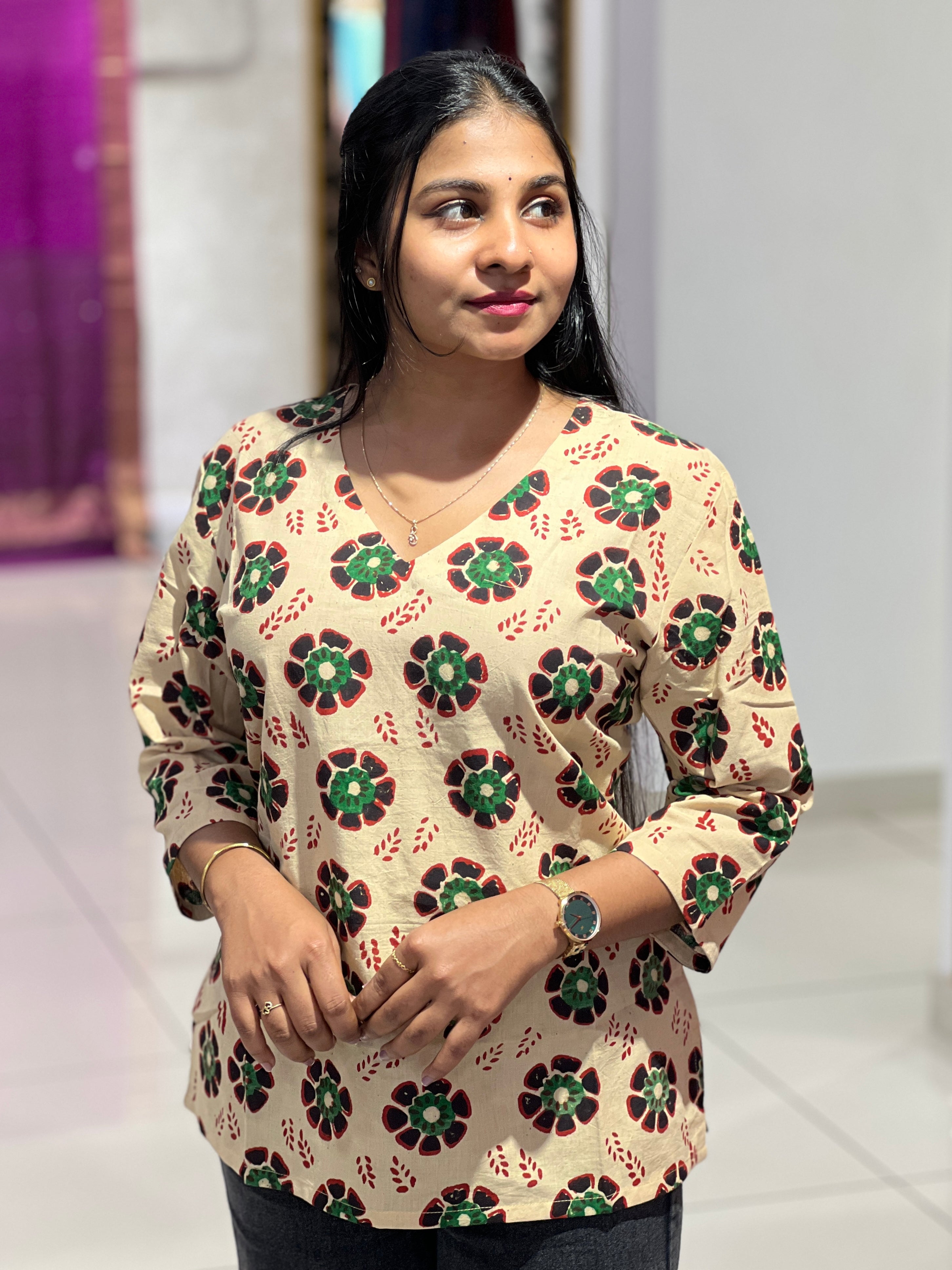 Floral Printed Cotton Short Kurta | DNT933