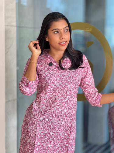 Floral Printed Pattern Cotton Kurta | DIL131