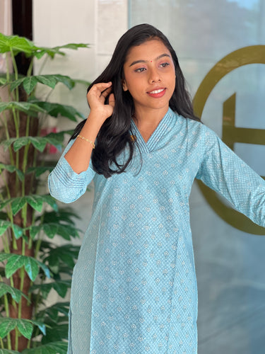 Floral Printed Pattern Cotton Kurta | DIL133