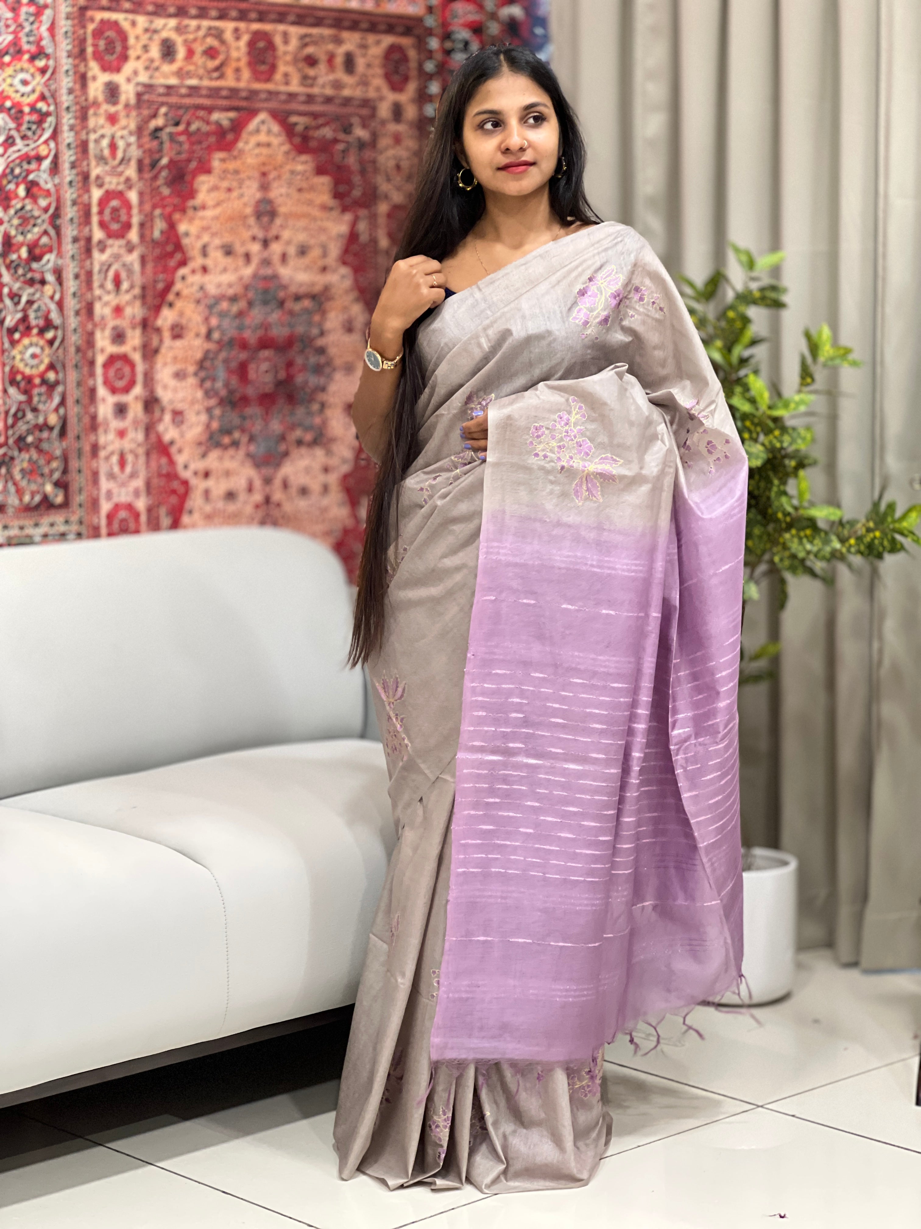 Floral Placement Detailed Bhagalpuri Linen Saree | DLS290
