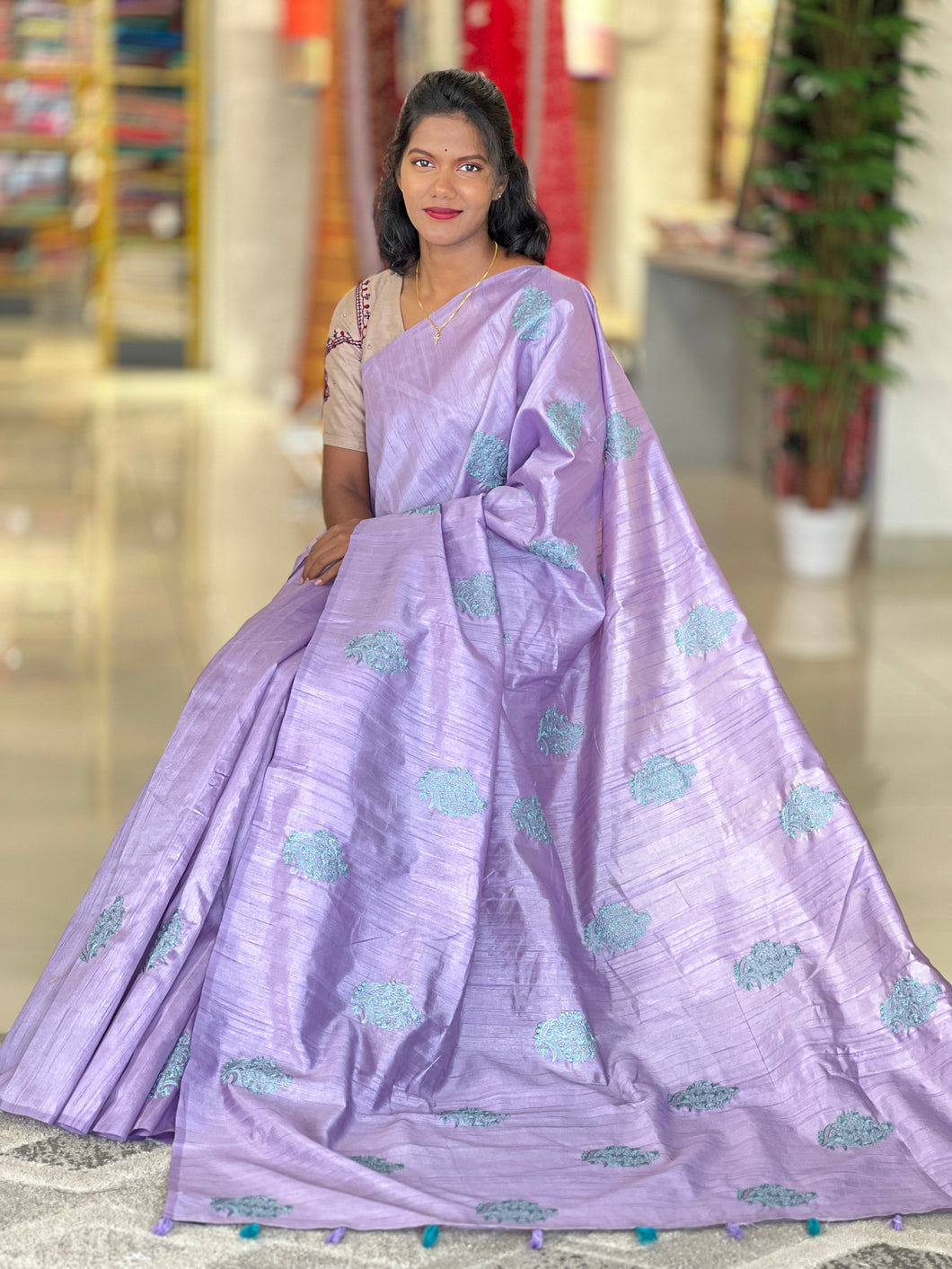 Floral Motifs Semi Silk Saree | SBP474