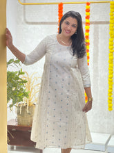 Banarasi Butta With Embroidery Detailed Chanderi Silk Kurta Material | DN759