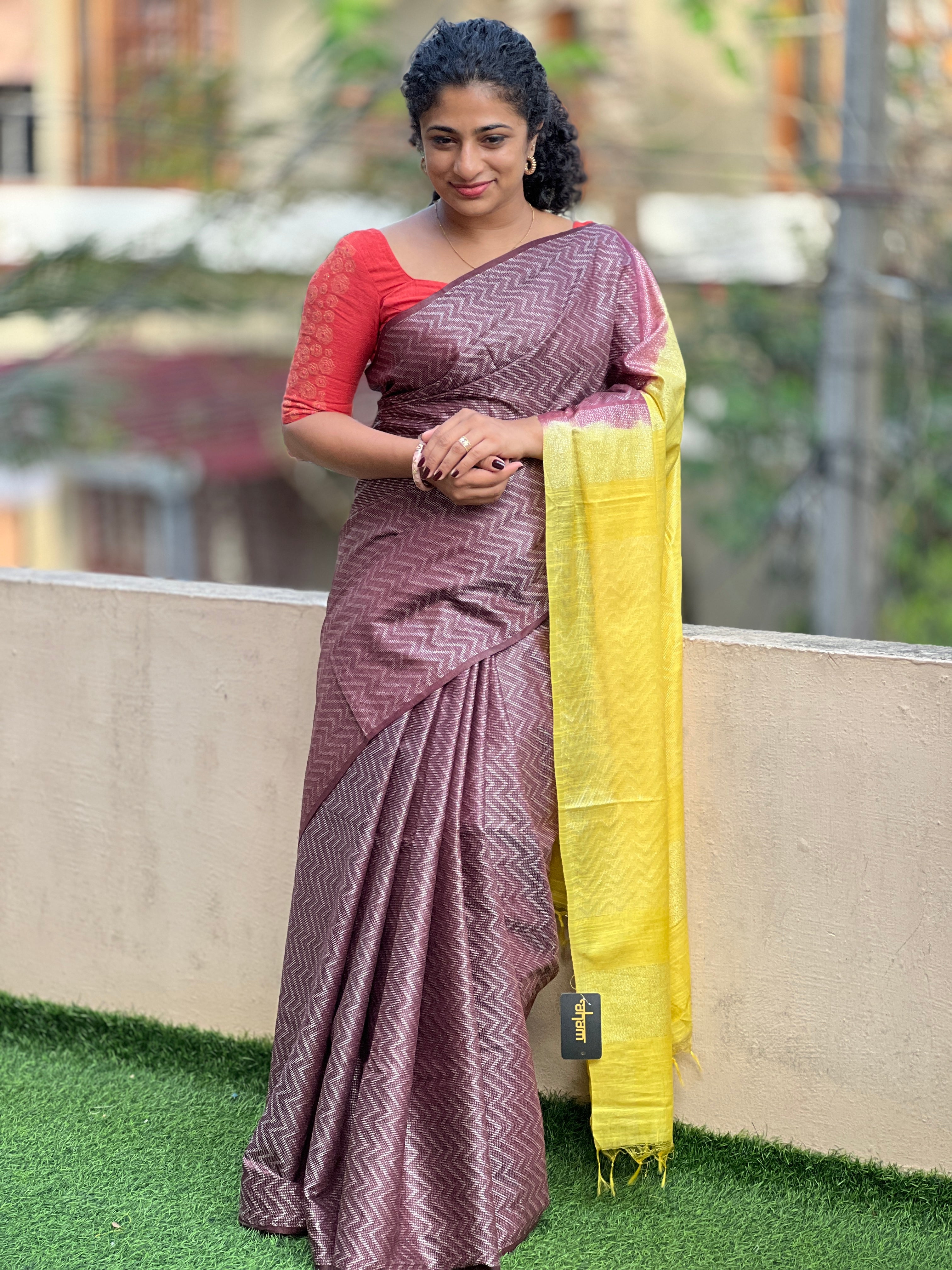 Kantha Weaving Bhagalpuri Linen Saree | NHH299