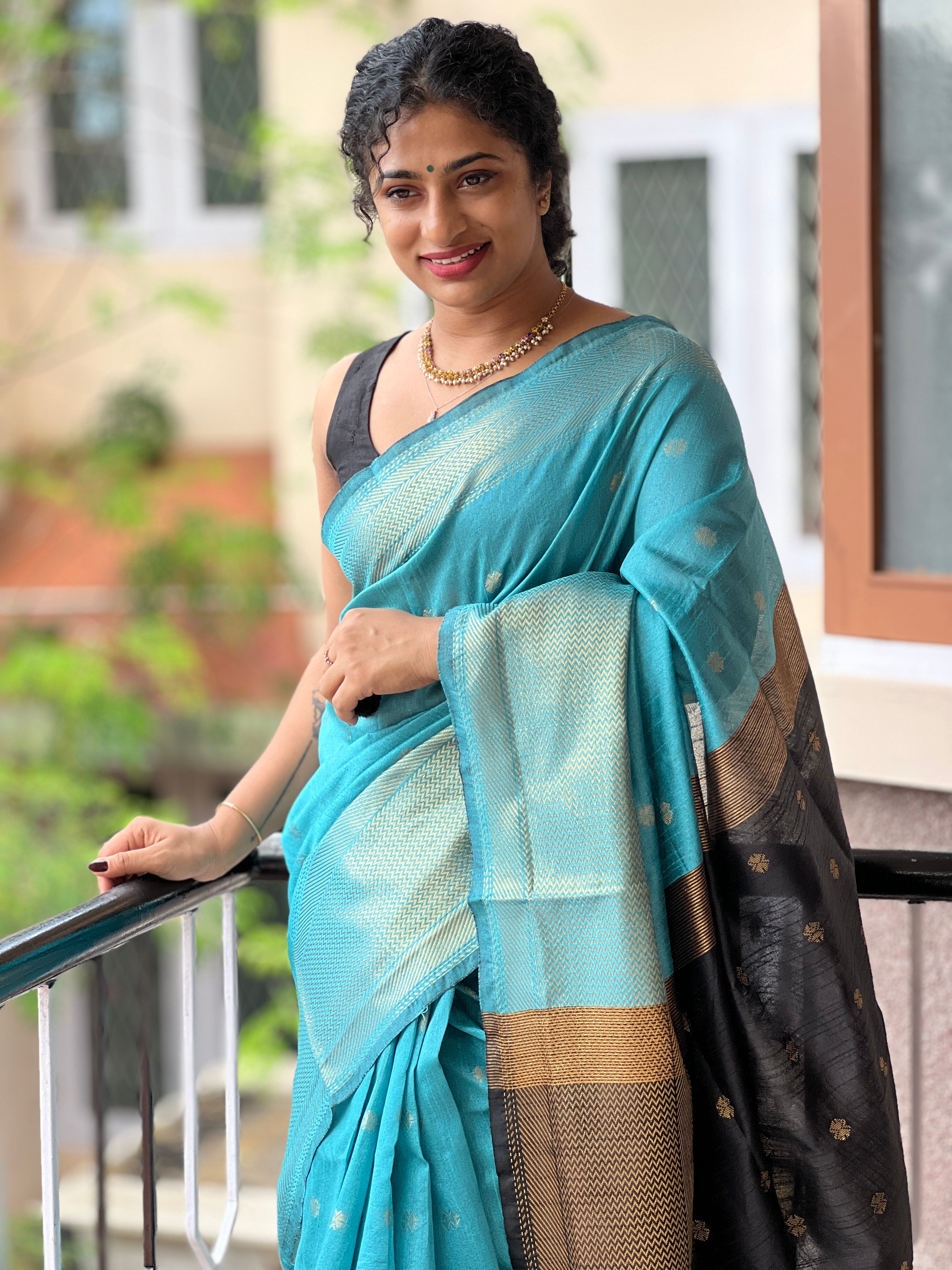 Zari Weaving Raw Silk Finish Saree | NHH326