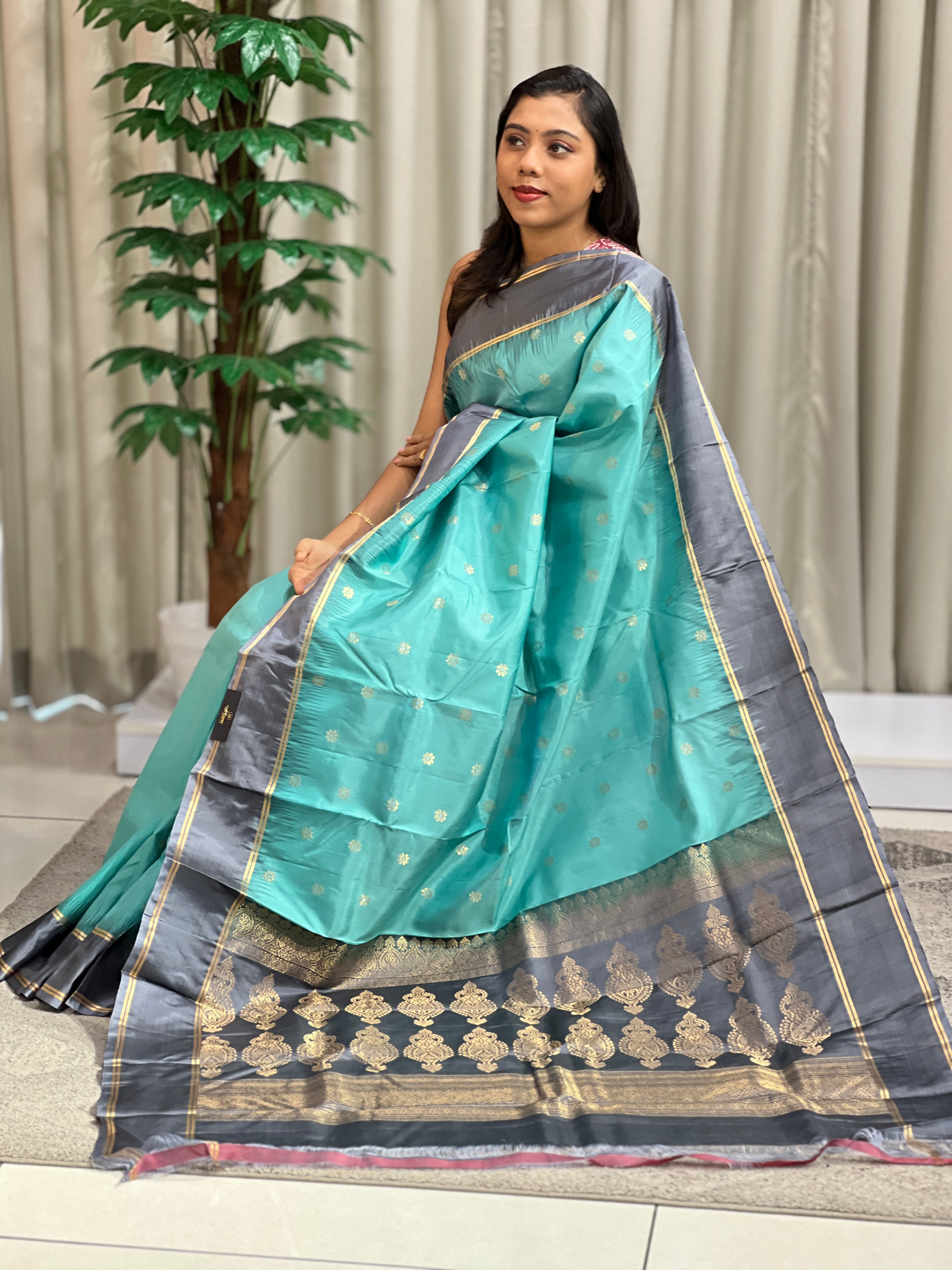 Floral Buta Woven Soft Silk Saree | SMT179