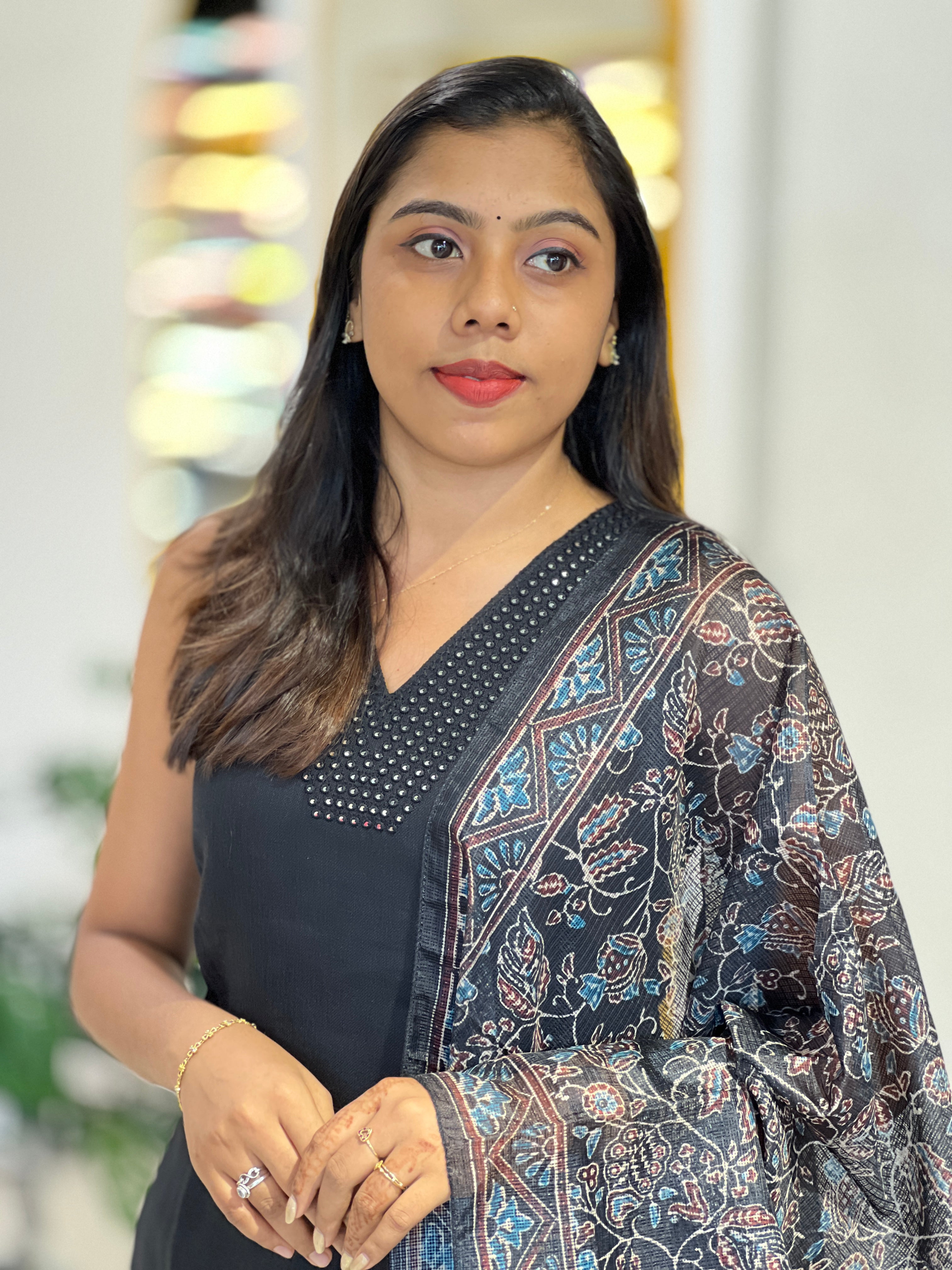 Mirror Work Detailed Slub Linen Cotton Kurta Set |  NAI198