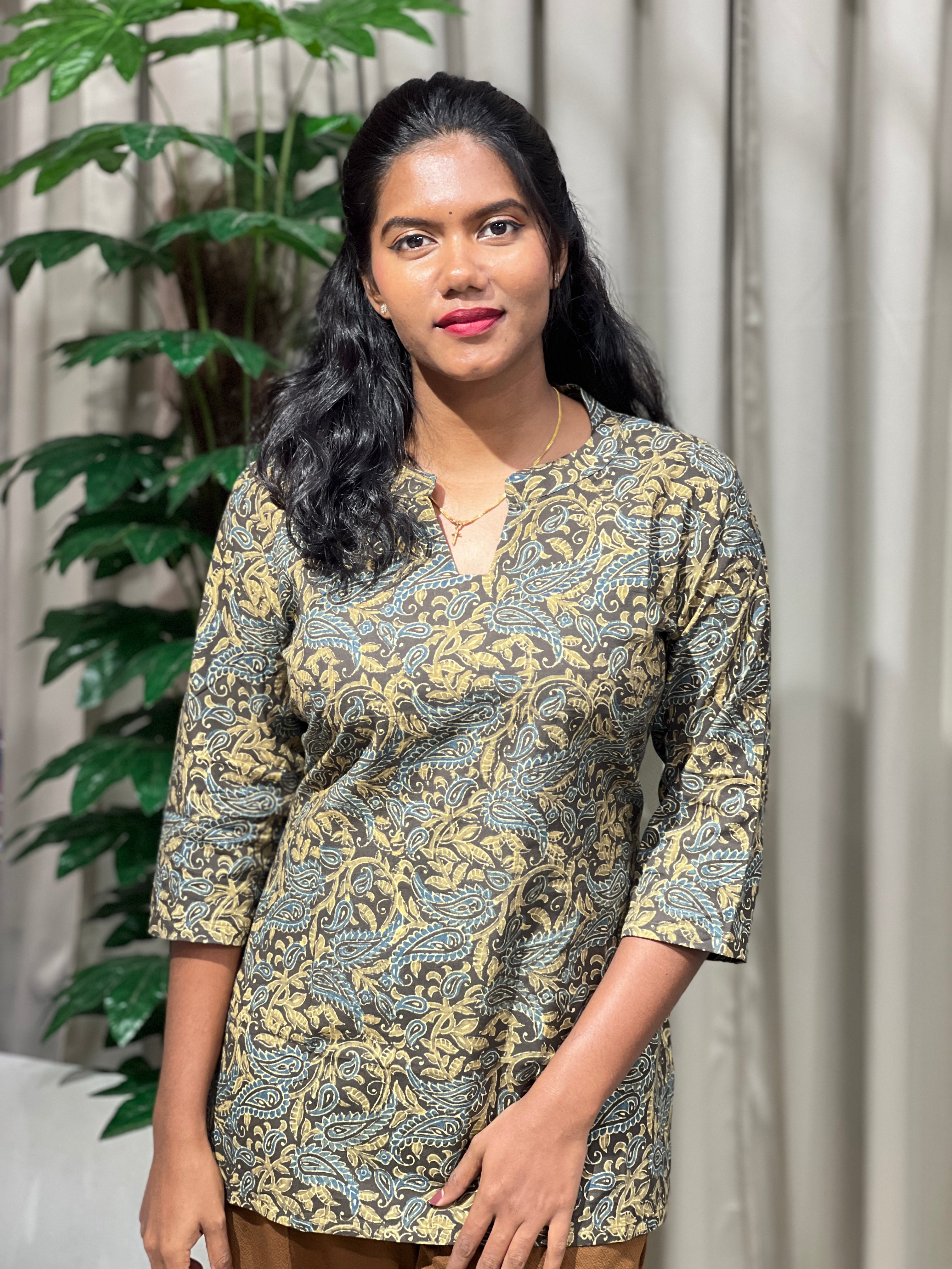 Print Detailed Cotton Short Kurta | DNT943