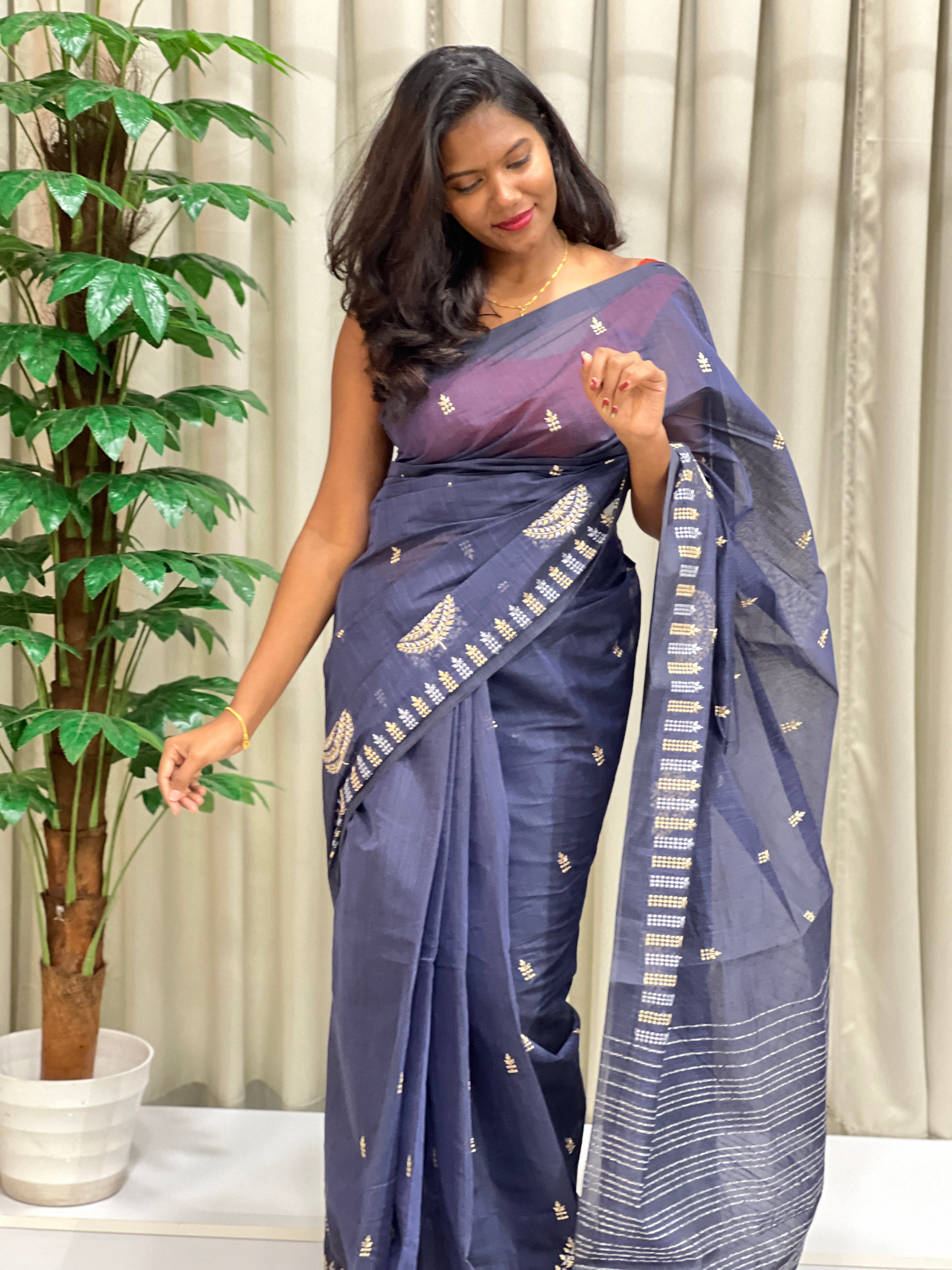 Machine Embroidered Cotton Saree | RVS114